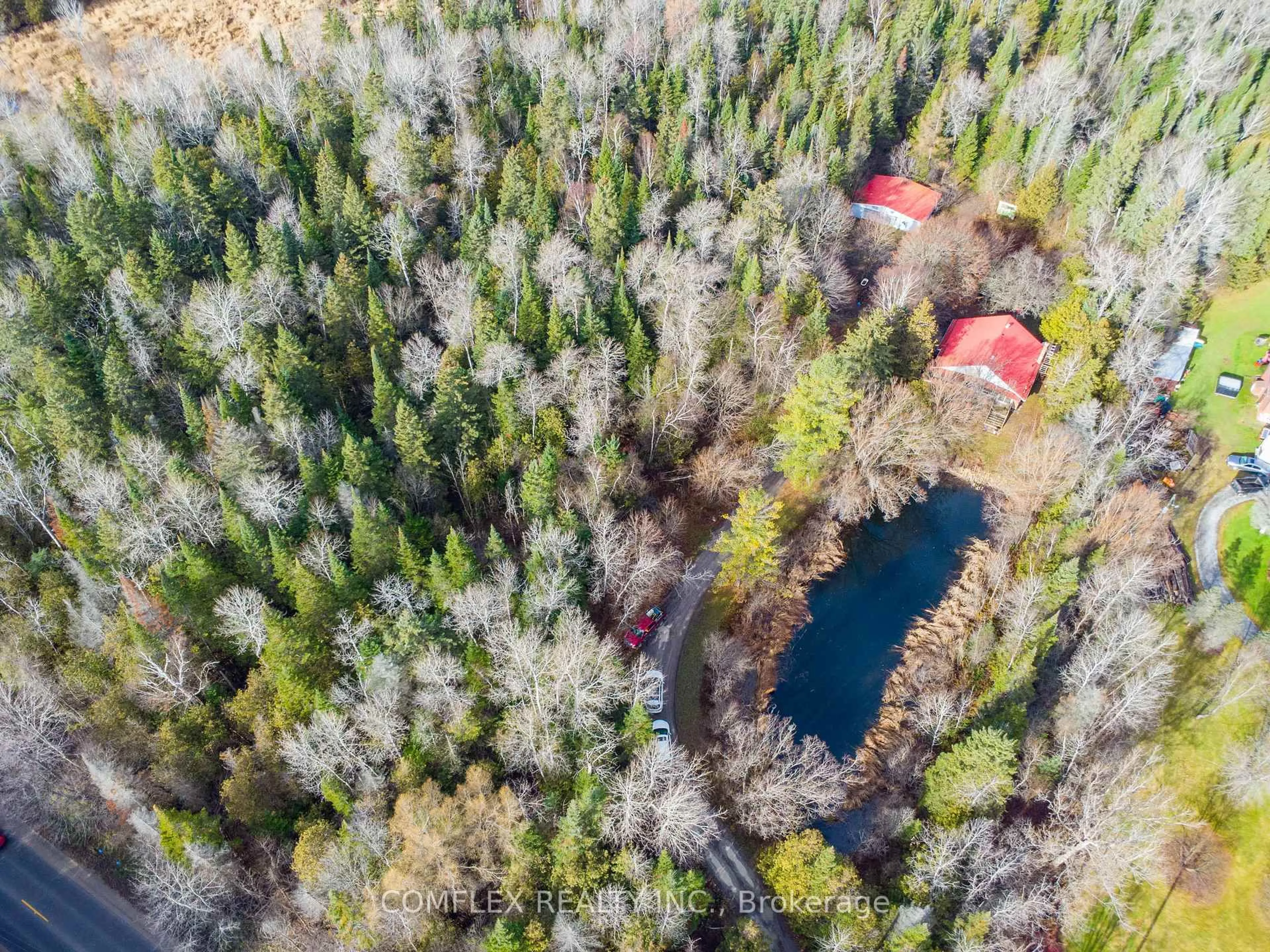 A pic from outside/outdoor area/front of a property/back of a property/a pic from drone, forest/trees view for 222 Davis Dr, Uxbridge Ontario L4A 7X4