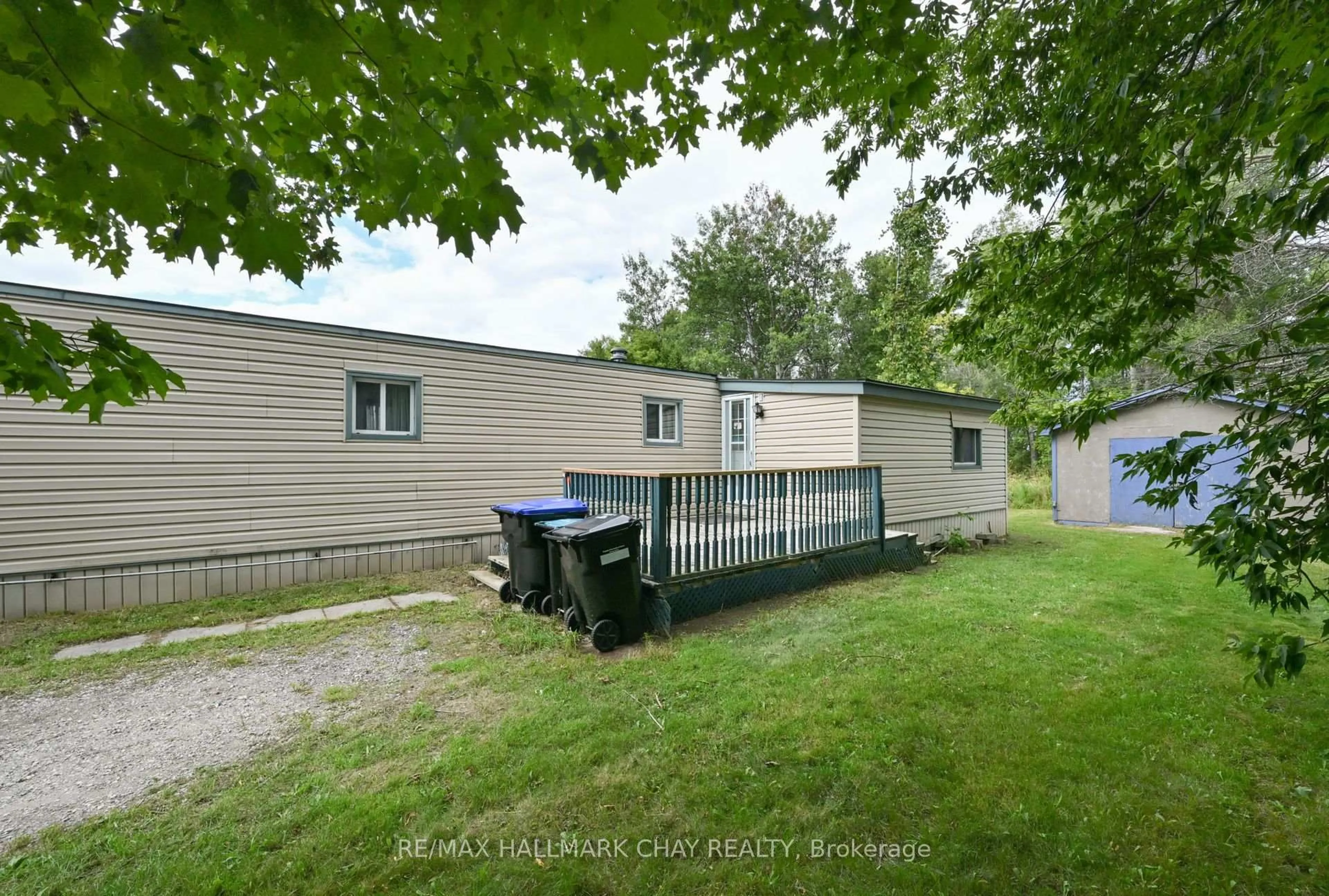 Unknown for 32 Shamrock Cres, Essa Ontario L3W 0A5