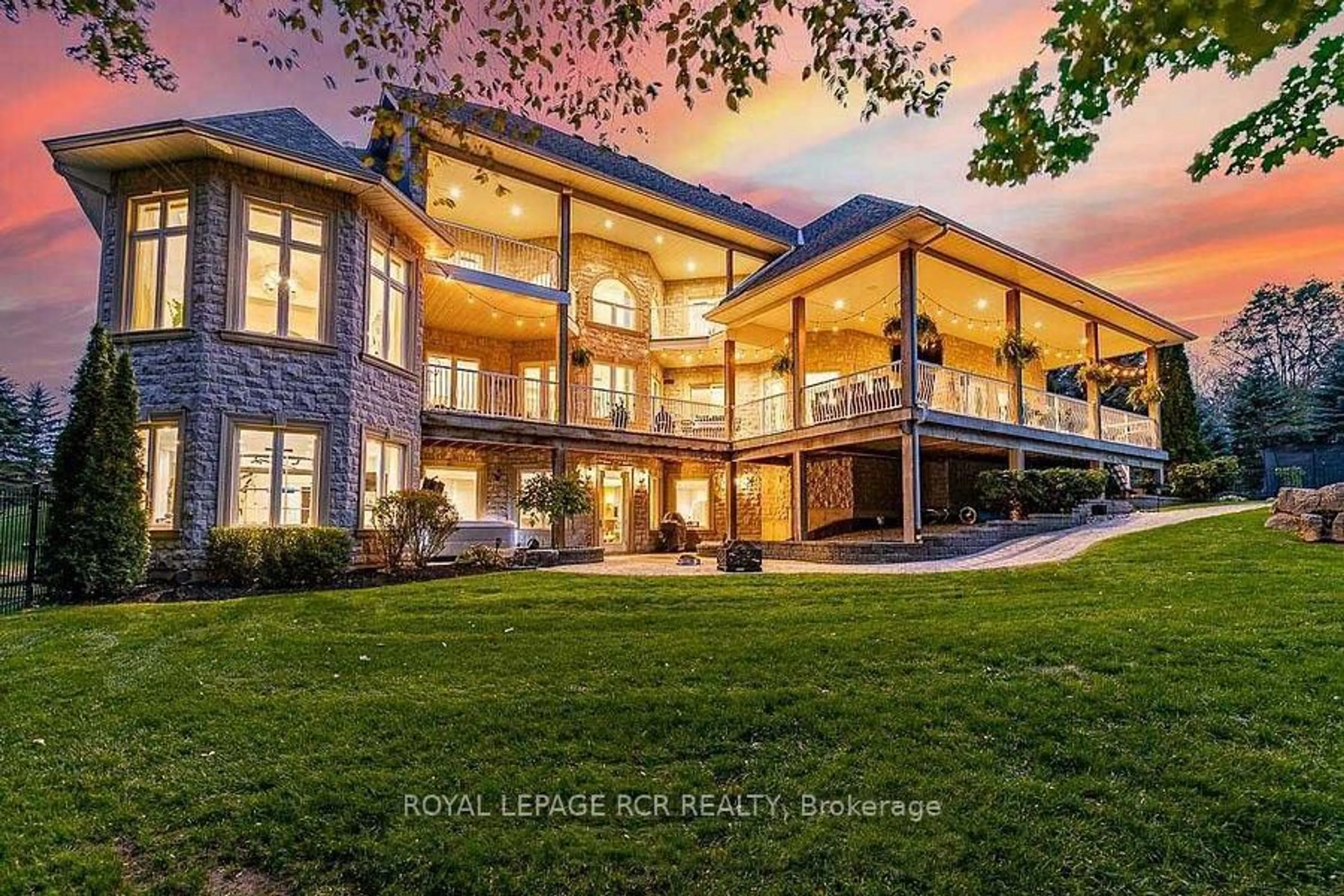 Unknown for 12 Deer Ru, Uxbridge Ontario L9P 1R4