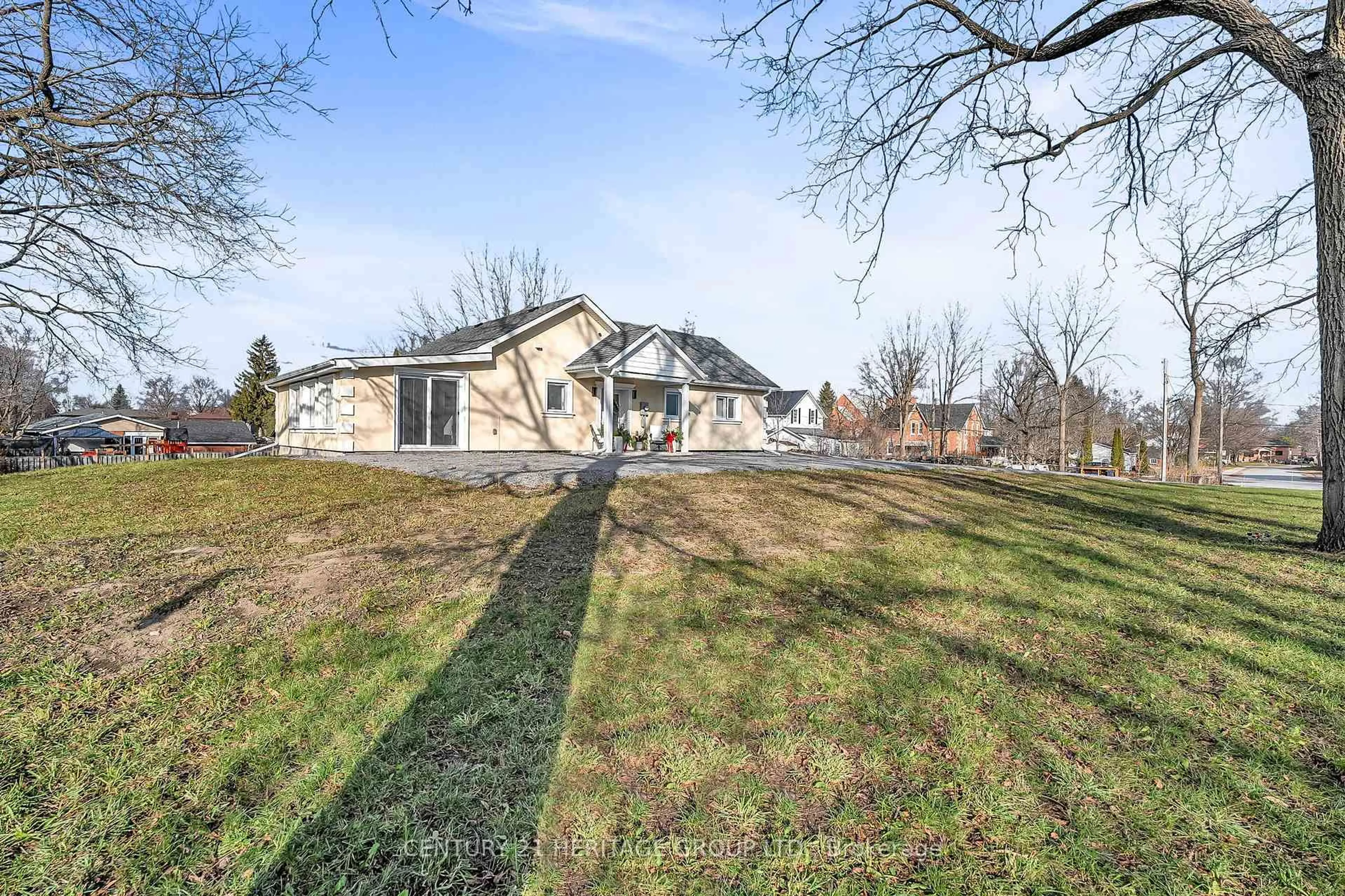 A pic from outside/outdoor area/front of a property/back of a property/a pic from drone, unknown for 49 Ann St, Brock Ontario L0E 1E0