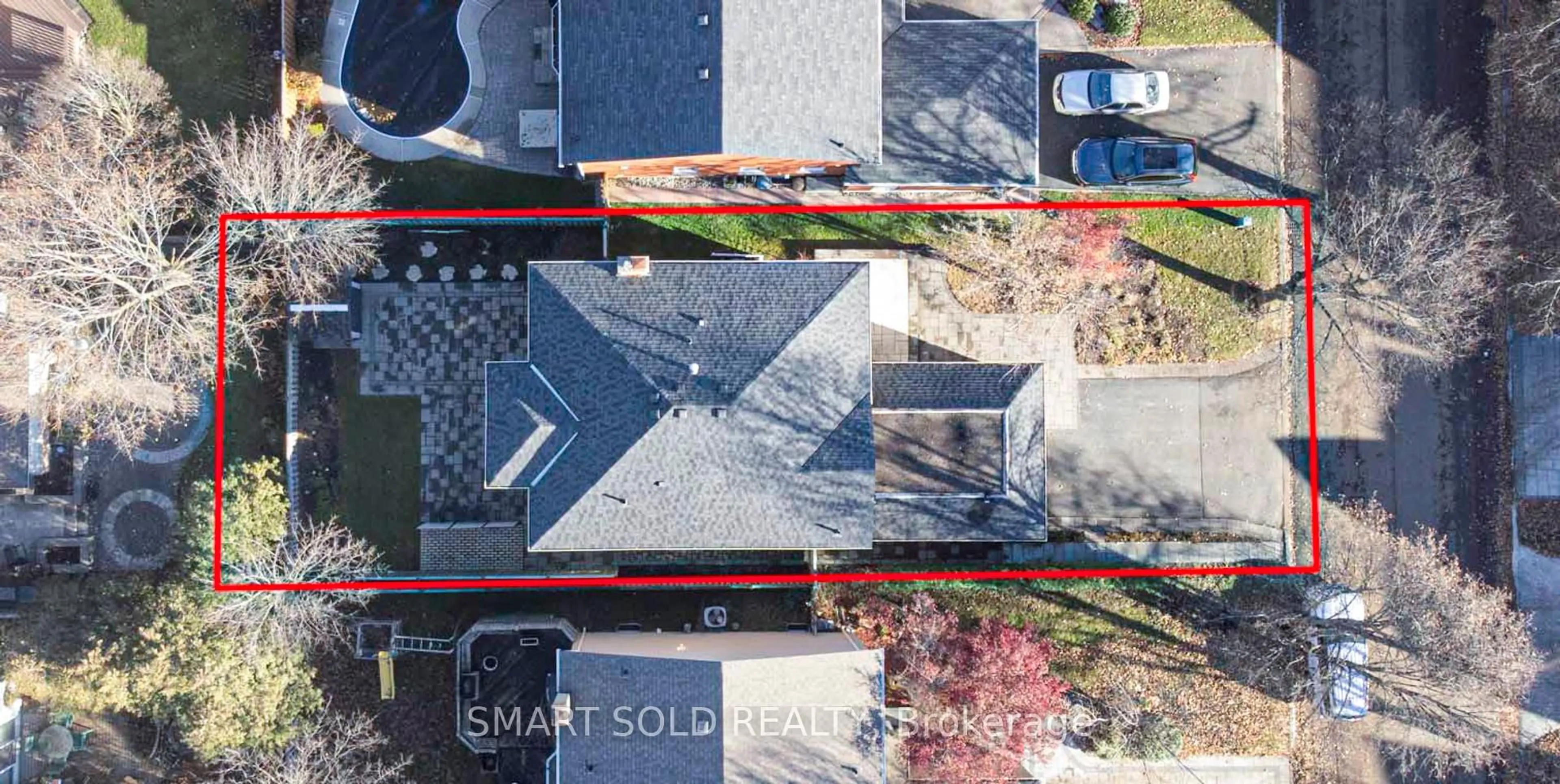 A pic from outside/outdoor area/front of a property/back of a property/a pic from drone, street for 36 Stanford Rd, Markham Ontario L3R 6M1