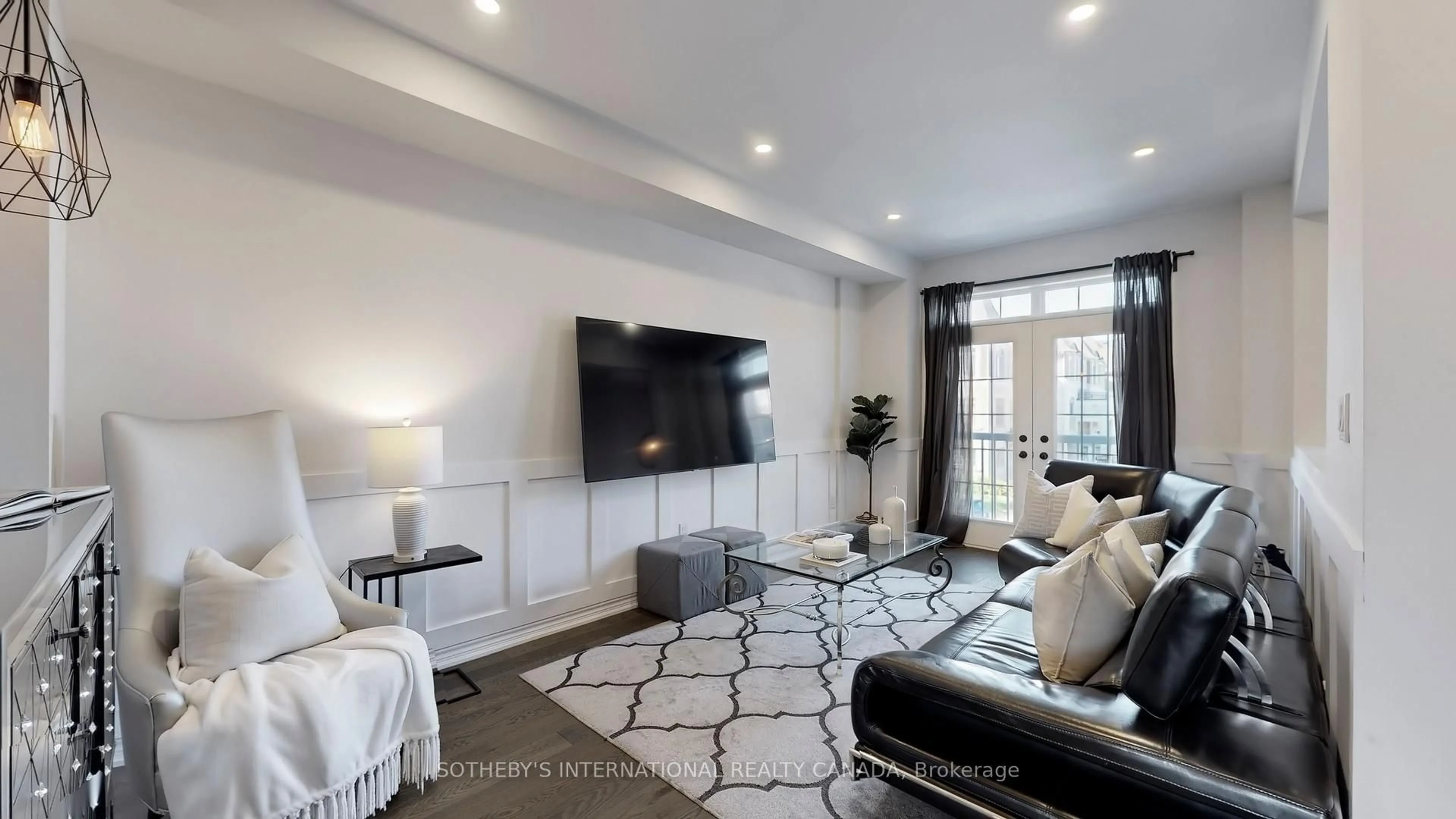 Living room with furniture, unknown for 160 Sunset Terr, Vaughan Ontario L4H 4S1