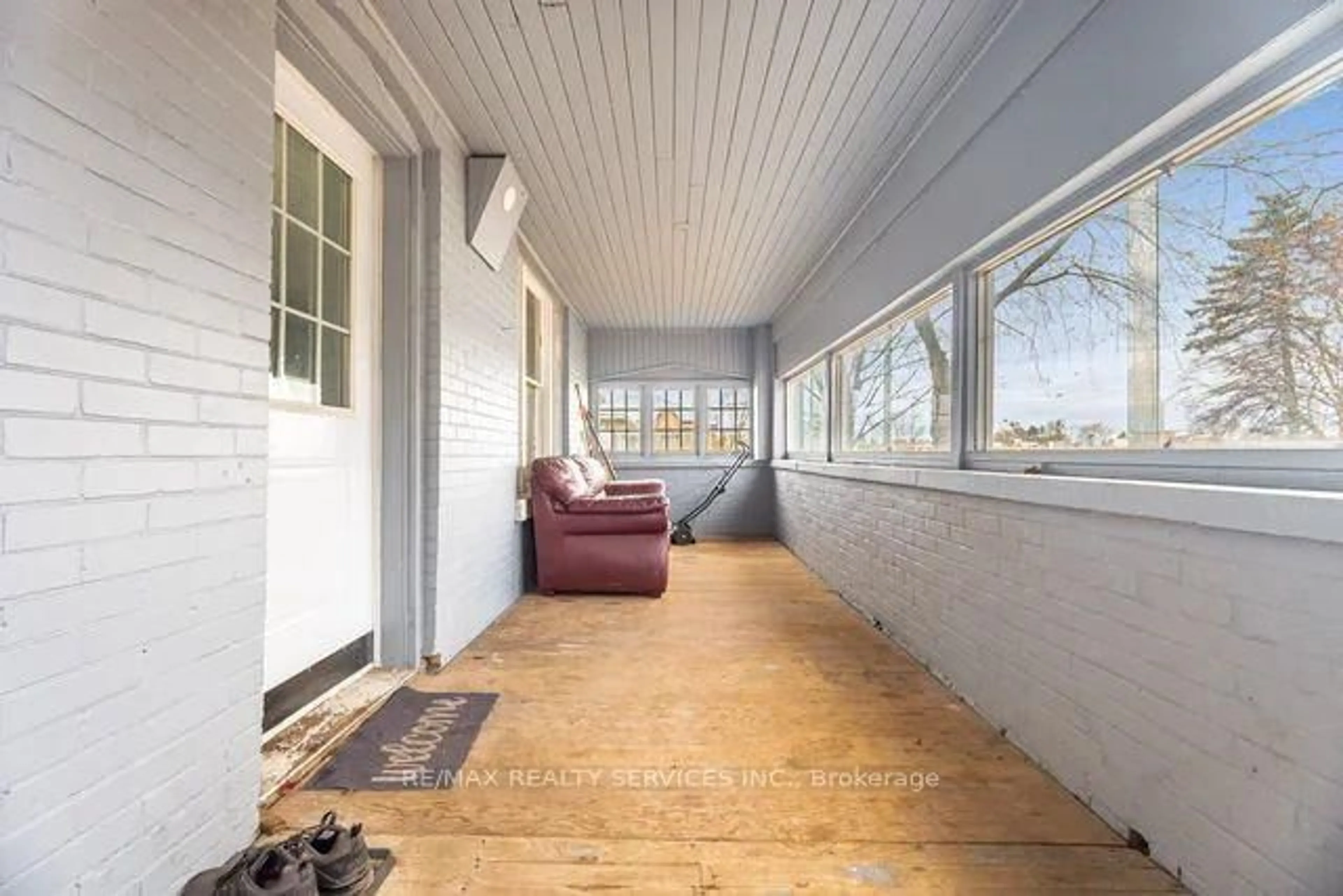 Unknown for 102 Queen St, New Tecumseth Ontario L0G 1W0