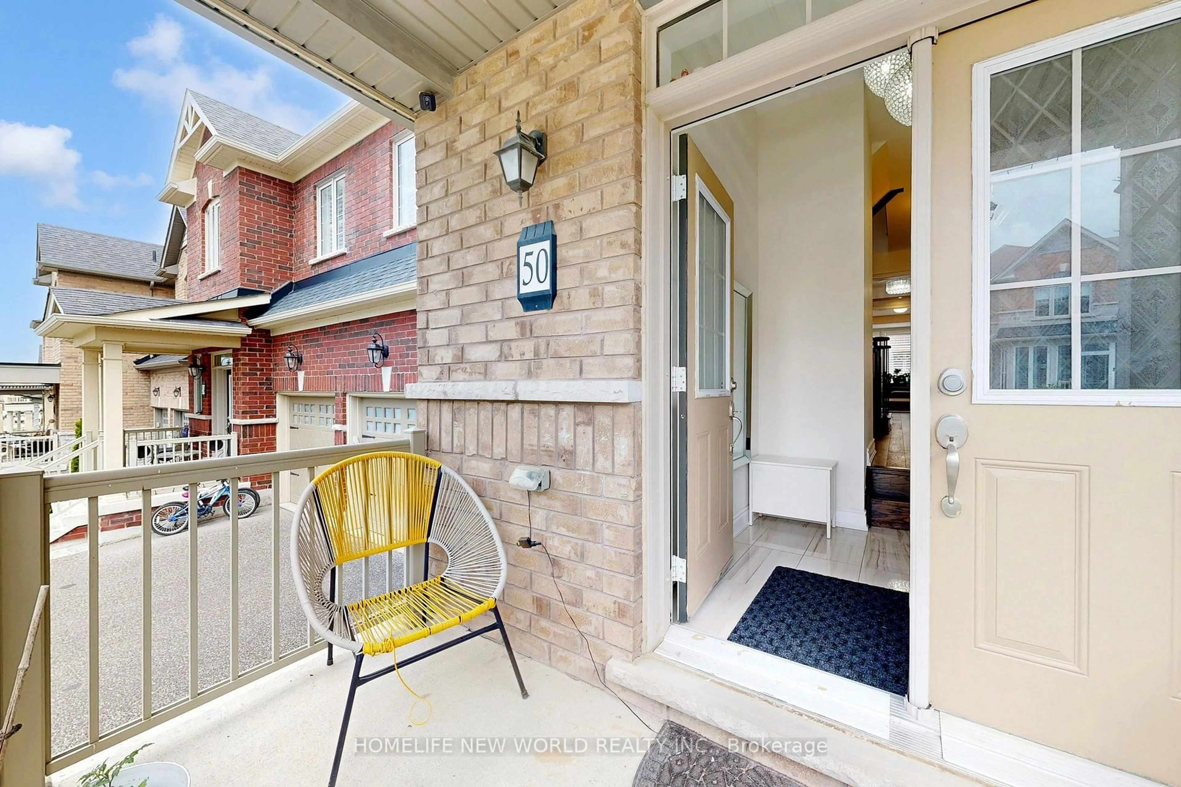 Patio, street for 50 Ben Sinclair Ave, East Gwillimbury Ontario L9N 0S2