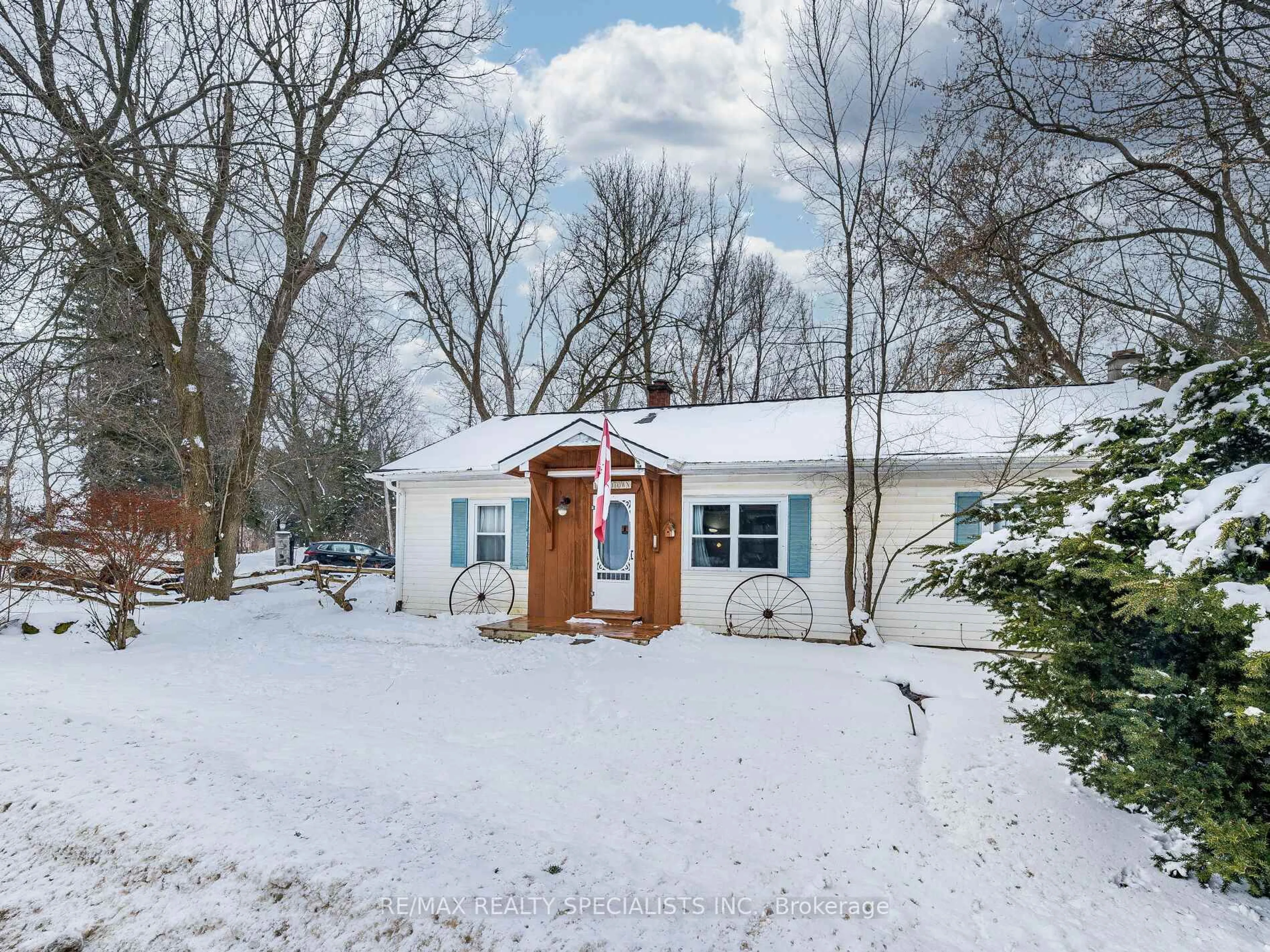 Unknown for 6 Rebellion Way, King Ontario L0G 1T0