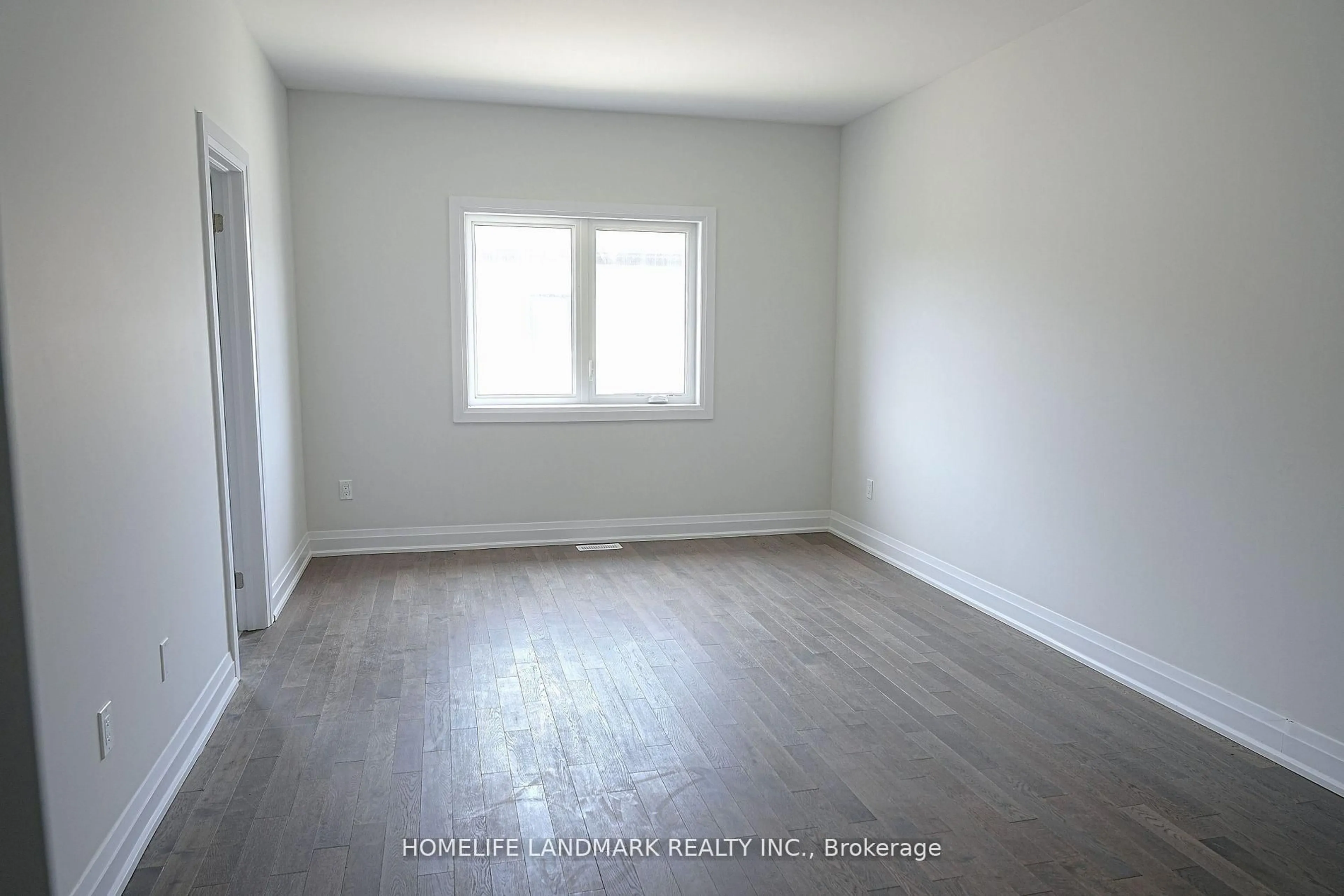 A pic of a room for 132 Seguin St, Richmond Hill Ontario L4E 1N2