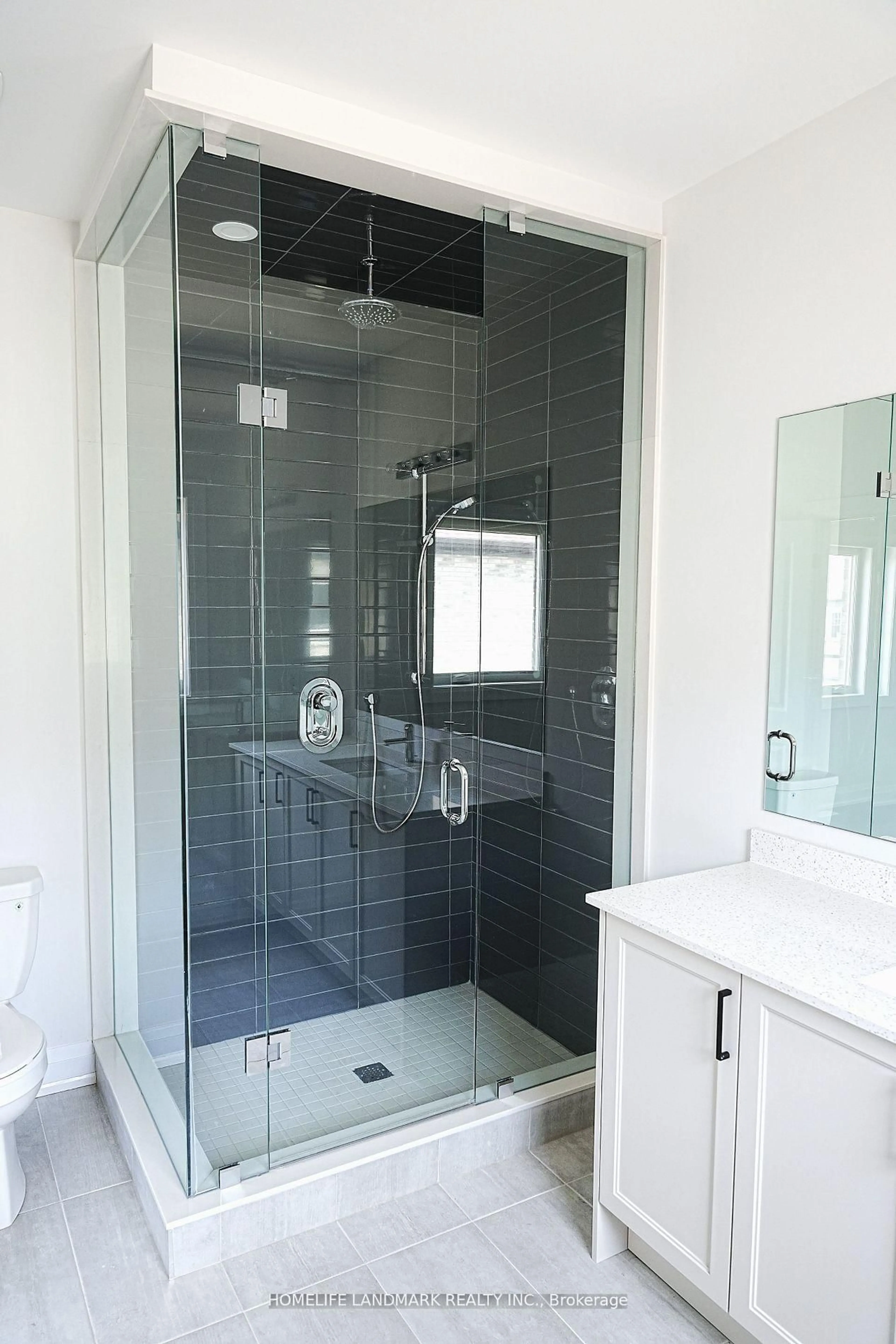 Contemporary bathroom, ceramic/tile floor for 132 Seguin St, Richmond Hill Ontario L4E 1N2