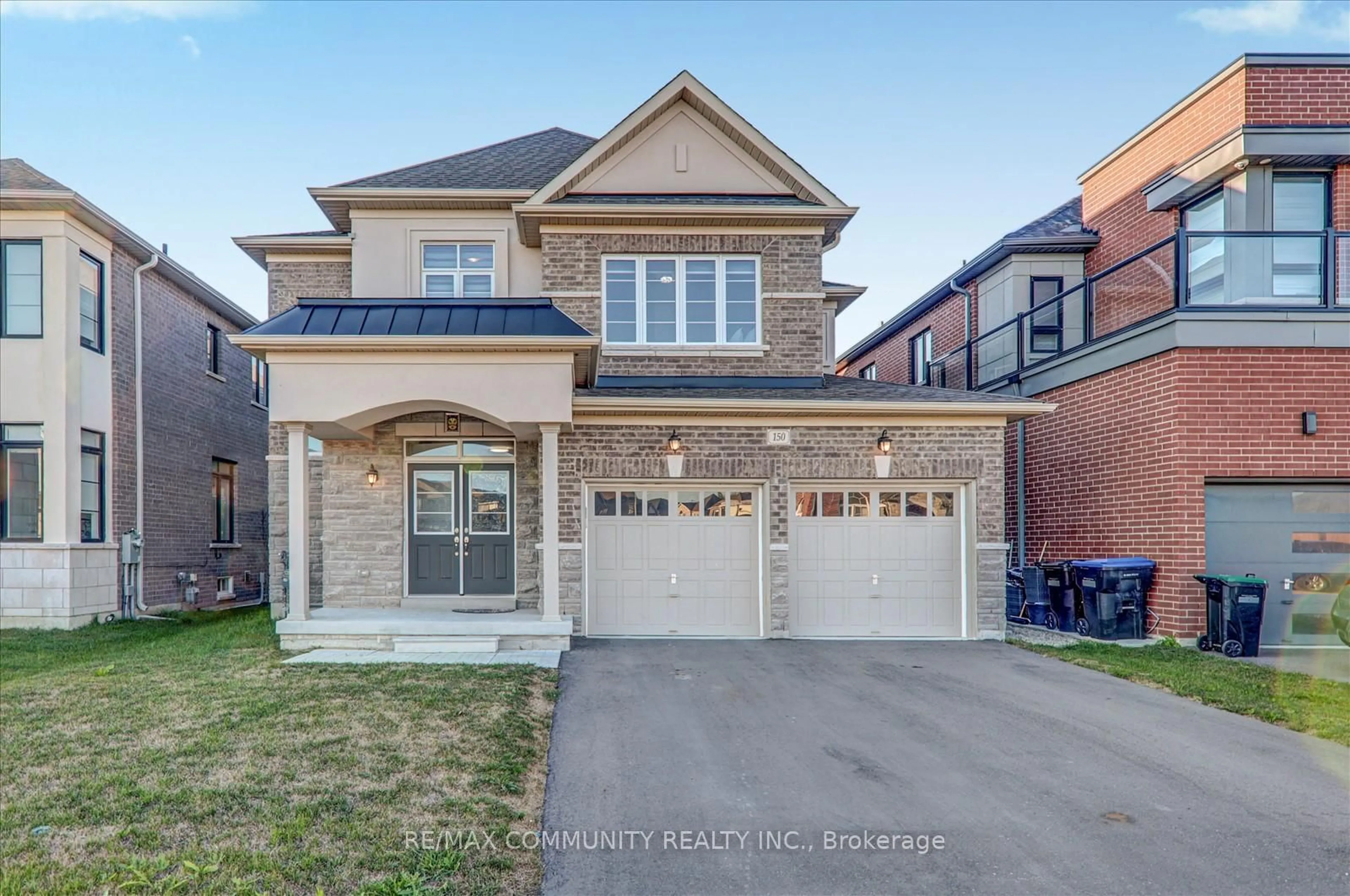 Home with brick exterior material, street for 150 Jonkman Blvd, Bradford West Gwillimbury Ontario L3Z 4J8