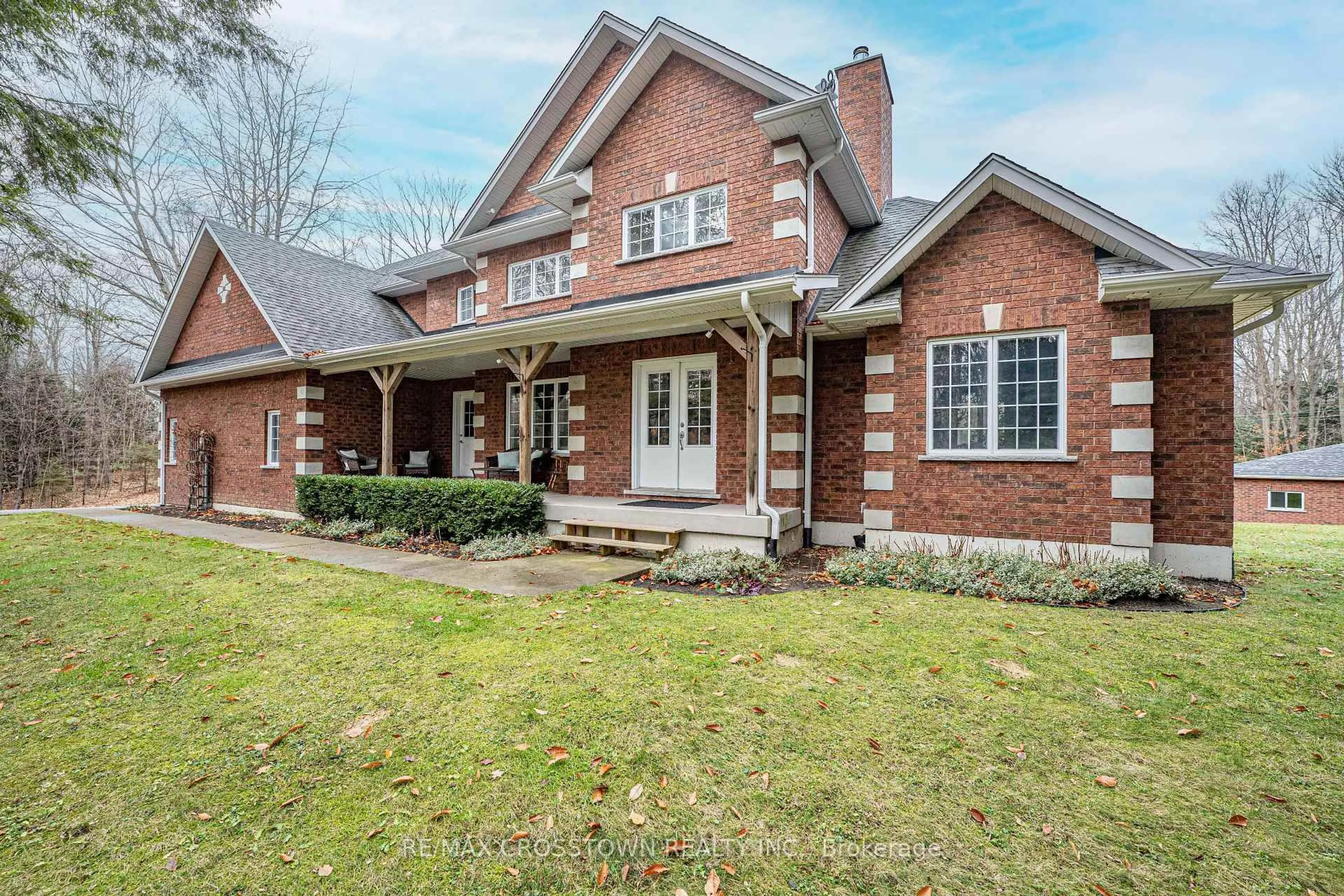 Home with brick exterior material, street for 19 Gillespie Tr, Essa Ontario L3W 0V1