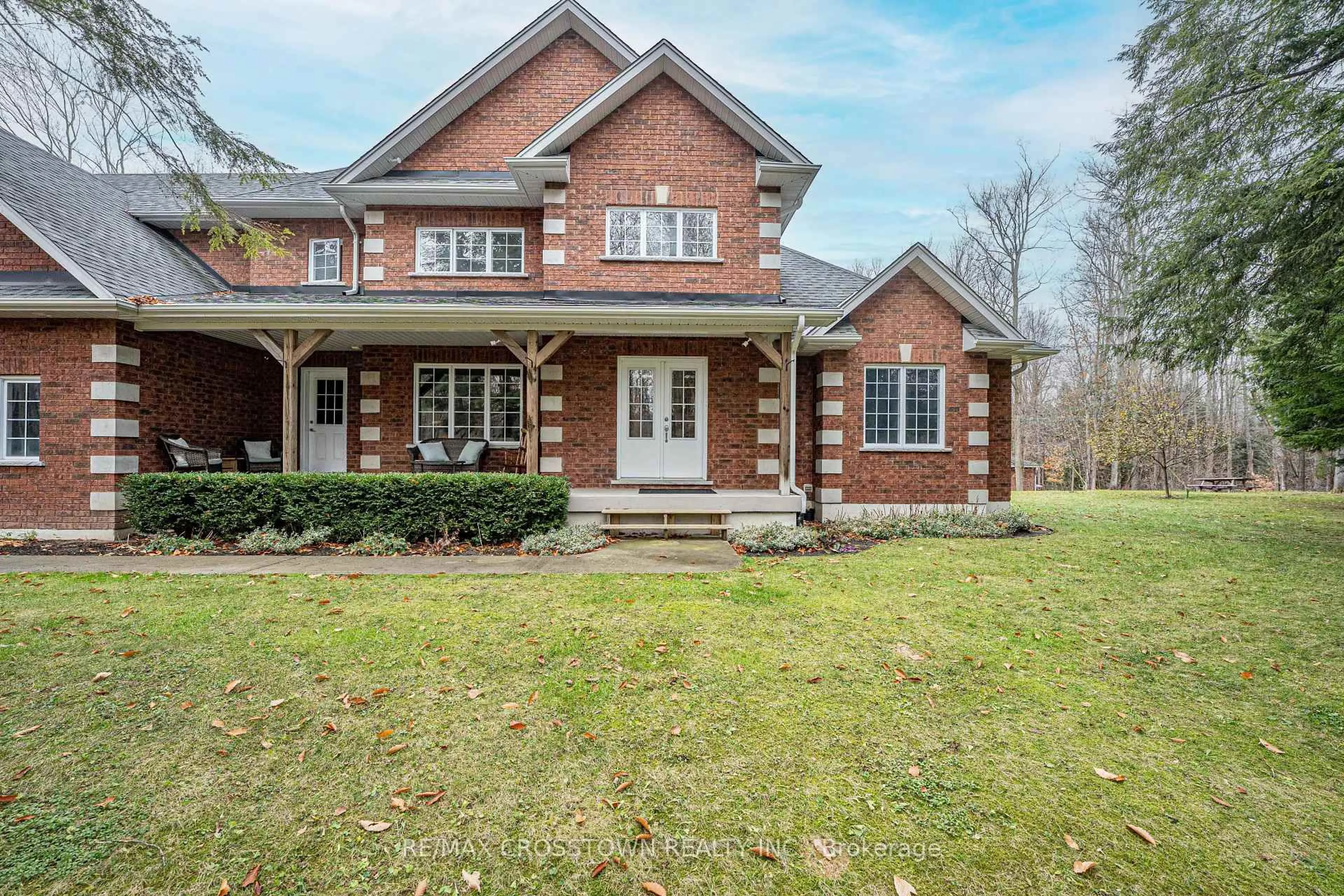 Home with brick exterior material, street for 19 Gillespie Tr, Essa Ontario L3W 0V1