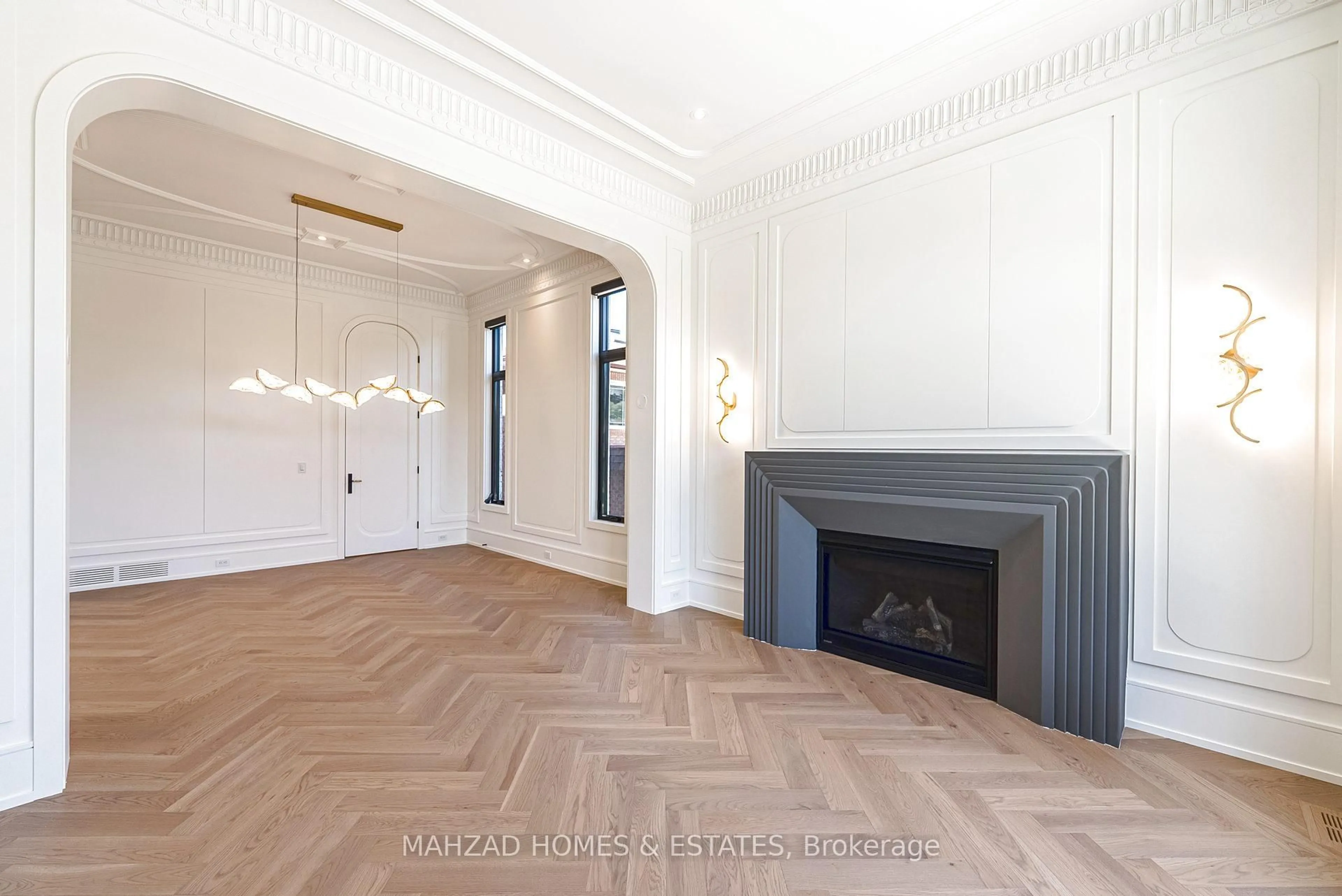 A pic of a room for 28 Scott Dr, Richmond Hill Ontario L4C 6V6