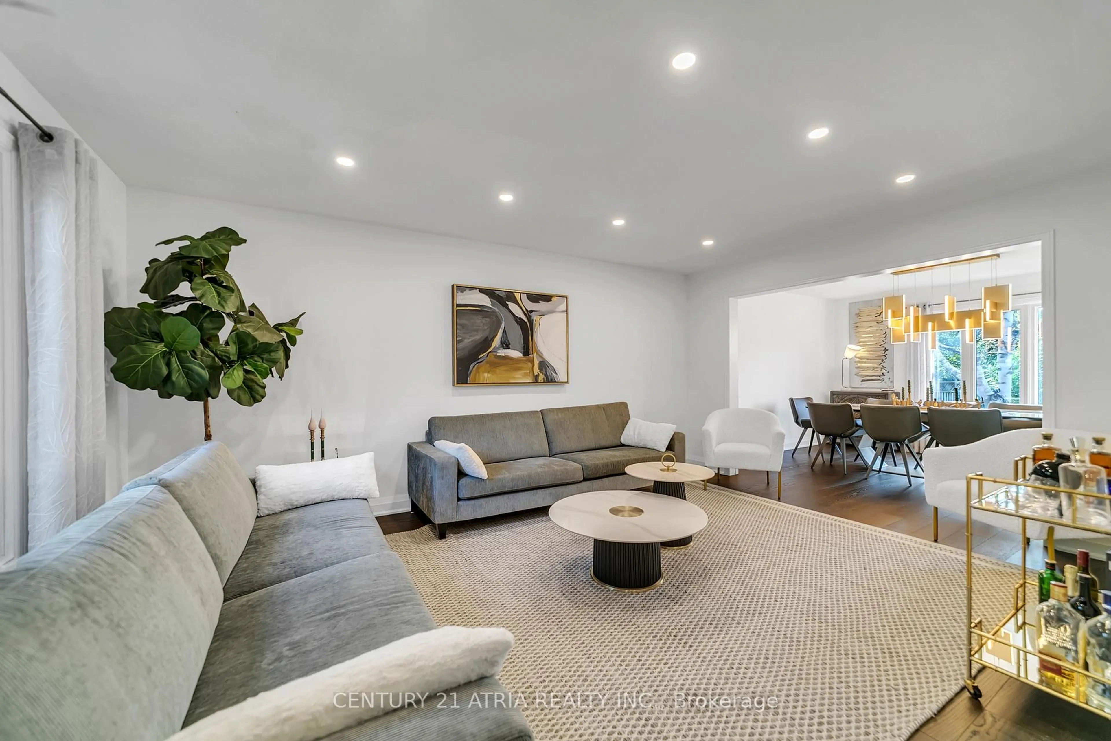 Living room with furniture, unknown for 65 Worthington Ave, Richmond Hill Ontario L4E 2S6