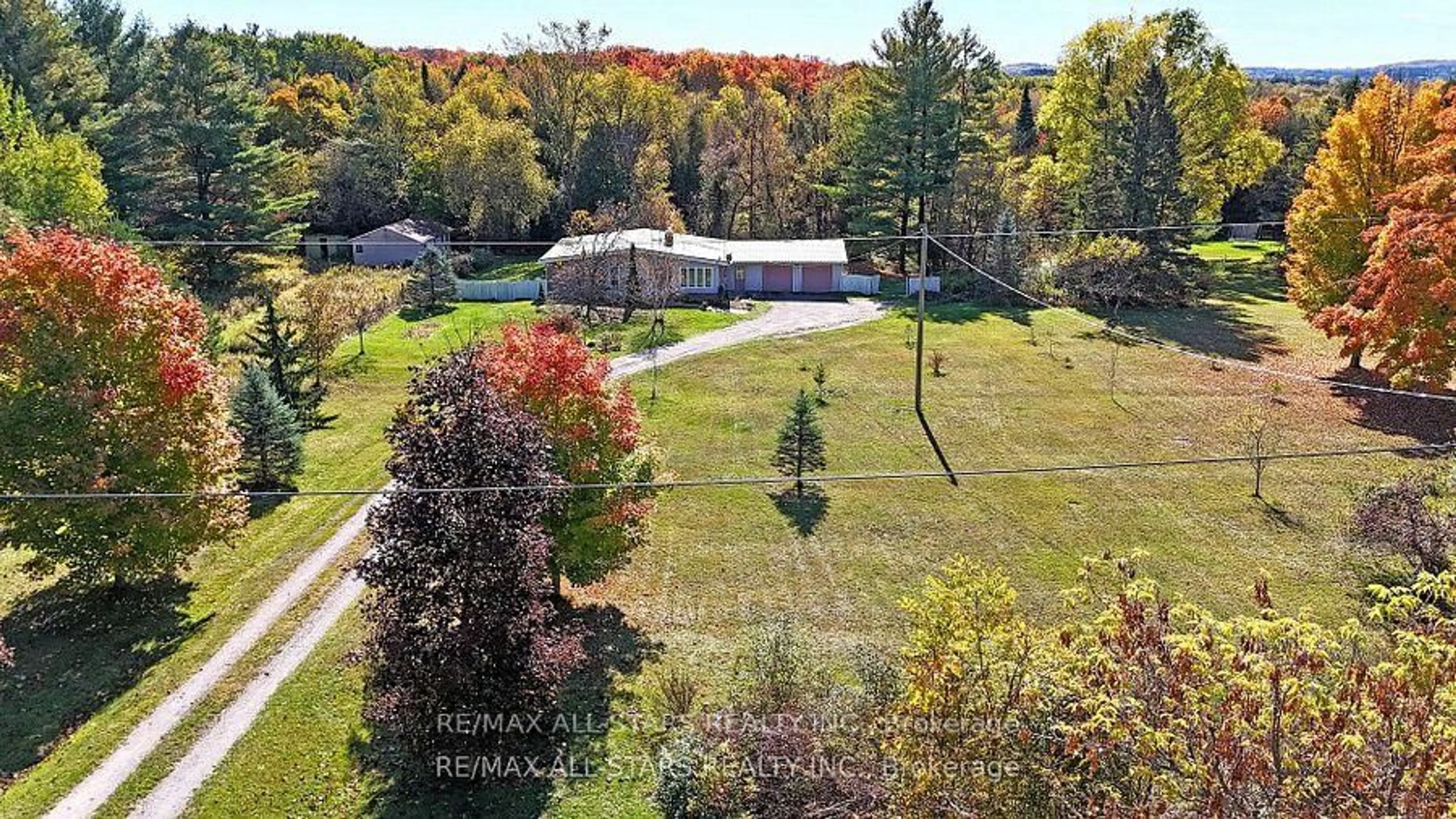 A pic from outside/outdoor area/front of a property/back of a property/a pic from drone, forest/trees view for 337 Feasby Rd, Uxbridge Ontario L9P 1R1