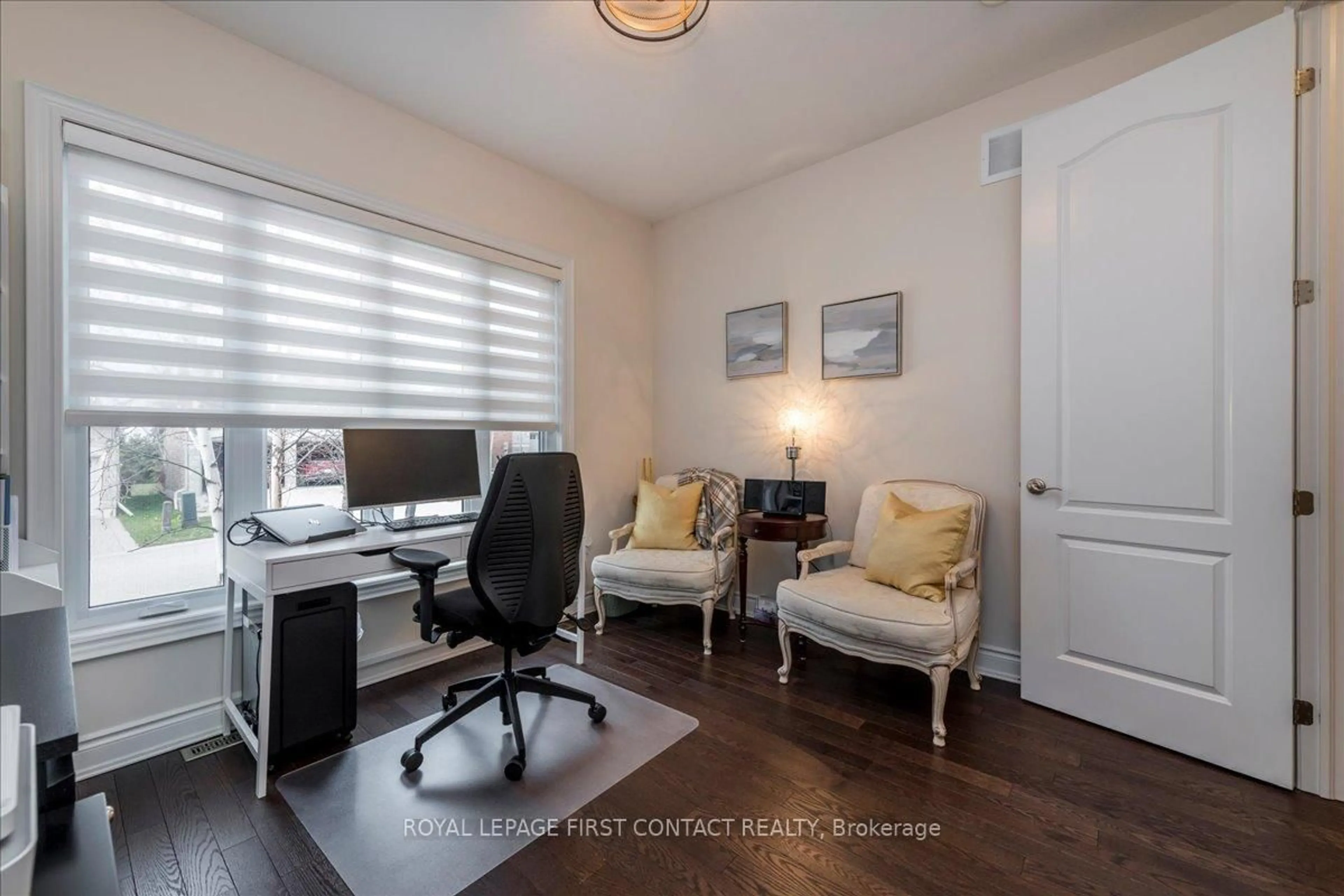 A pic of a room for 222 Ridge Way, New Tecumseth Ontario L9R 0H2