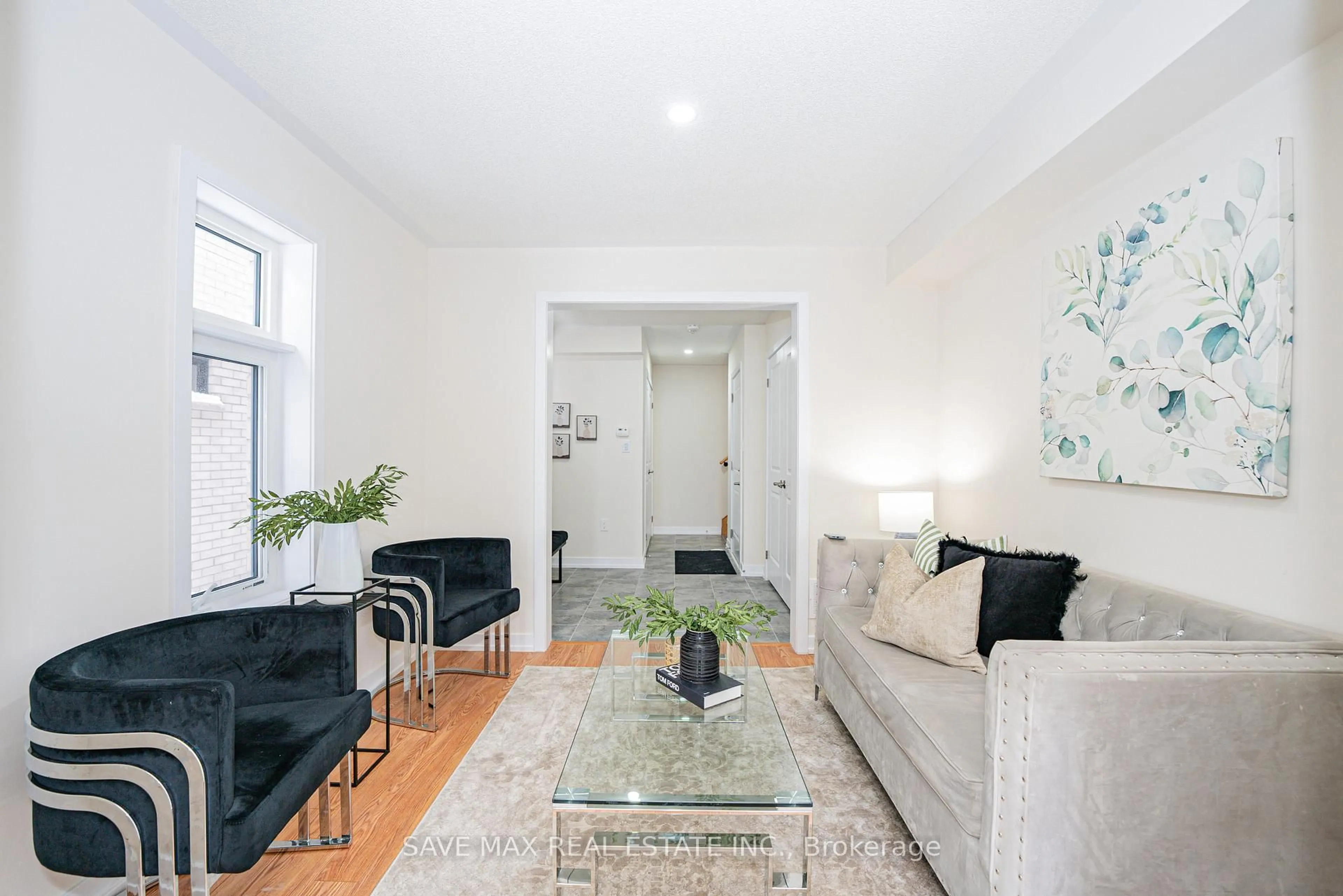 Living room with furniture, unknown for 26 Dandara Gate, Vaughan Ontario L4L 1V8