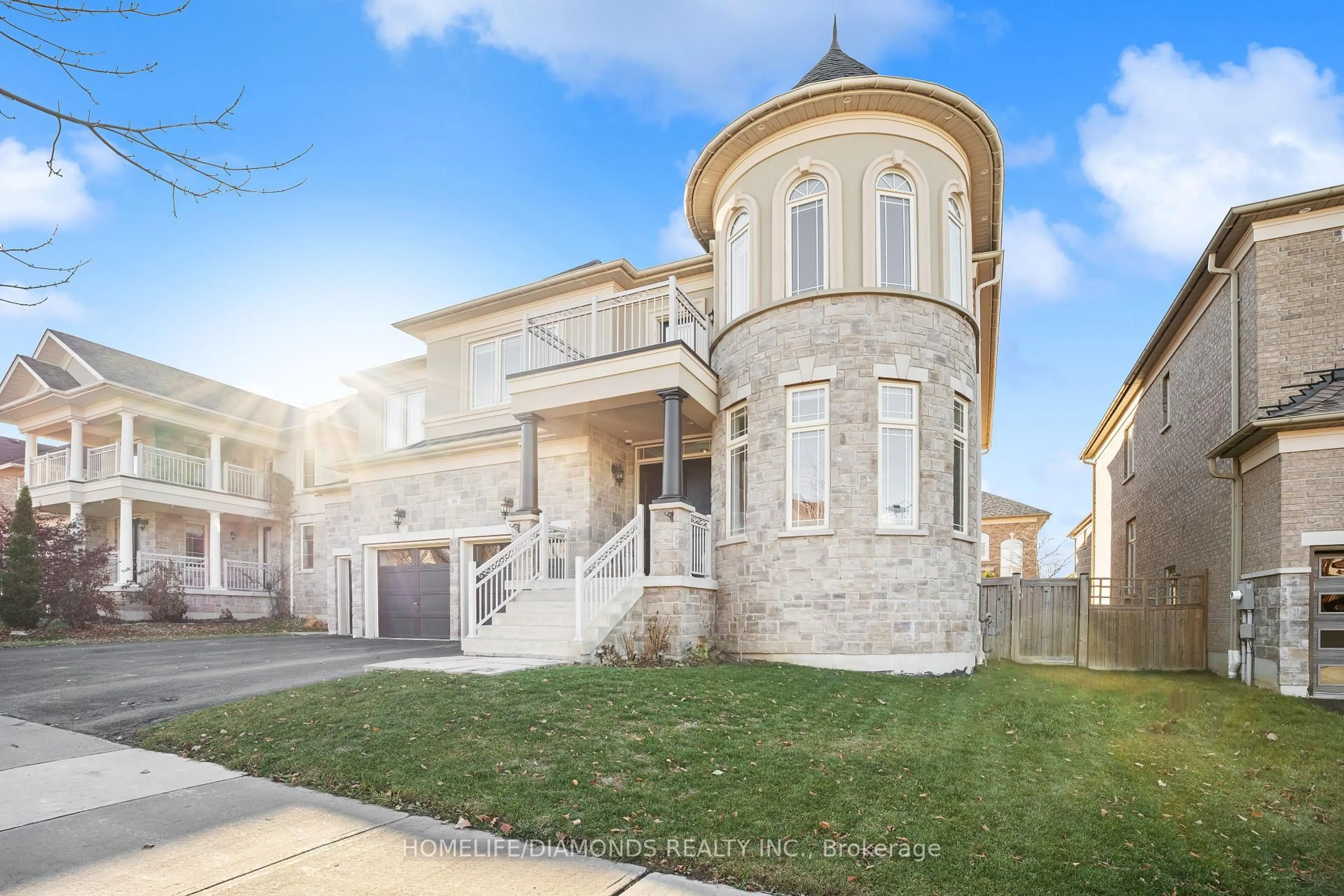 Home with brick exterior material, street for 36 West Coast Tr, King Ontario L7B 0A4