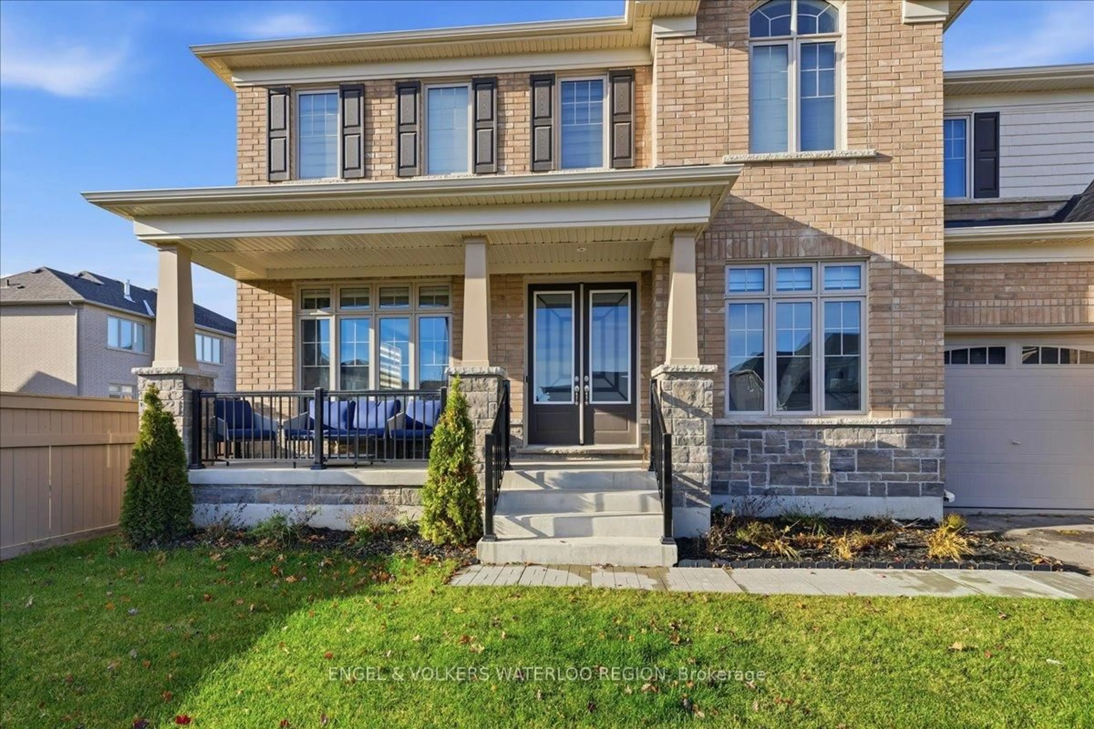 Home with brick exterior material, unknown for 7 Alderwood Dr, Adjala-Tosorontio Ontario L0G 1W0