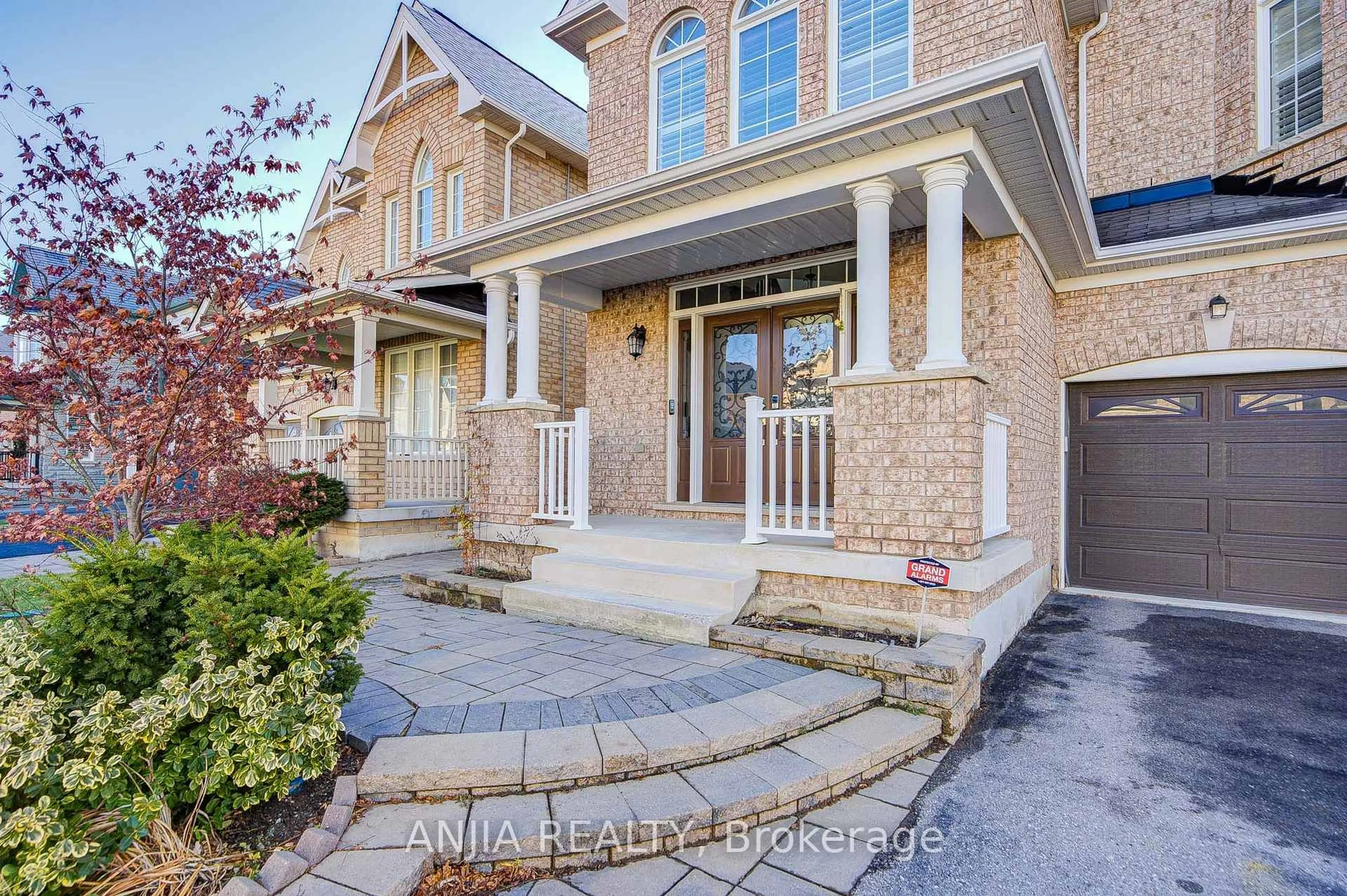 Home with brick exterior material, street for 15 Ross Shiner Lane, Whitchurch-Stouffville Ontario L4A 0V5
