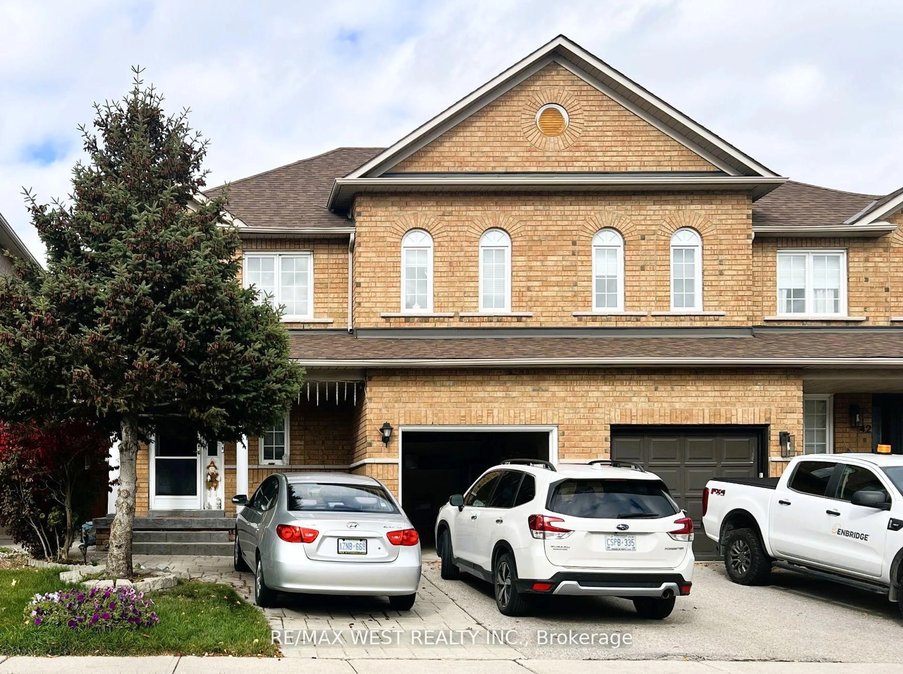 Home with brick exterior material, street for 40 Toscana Rd, Vaughan Ontario L4H 1L5