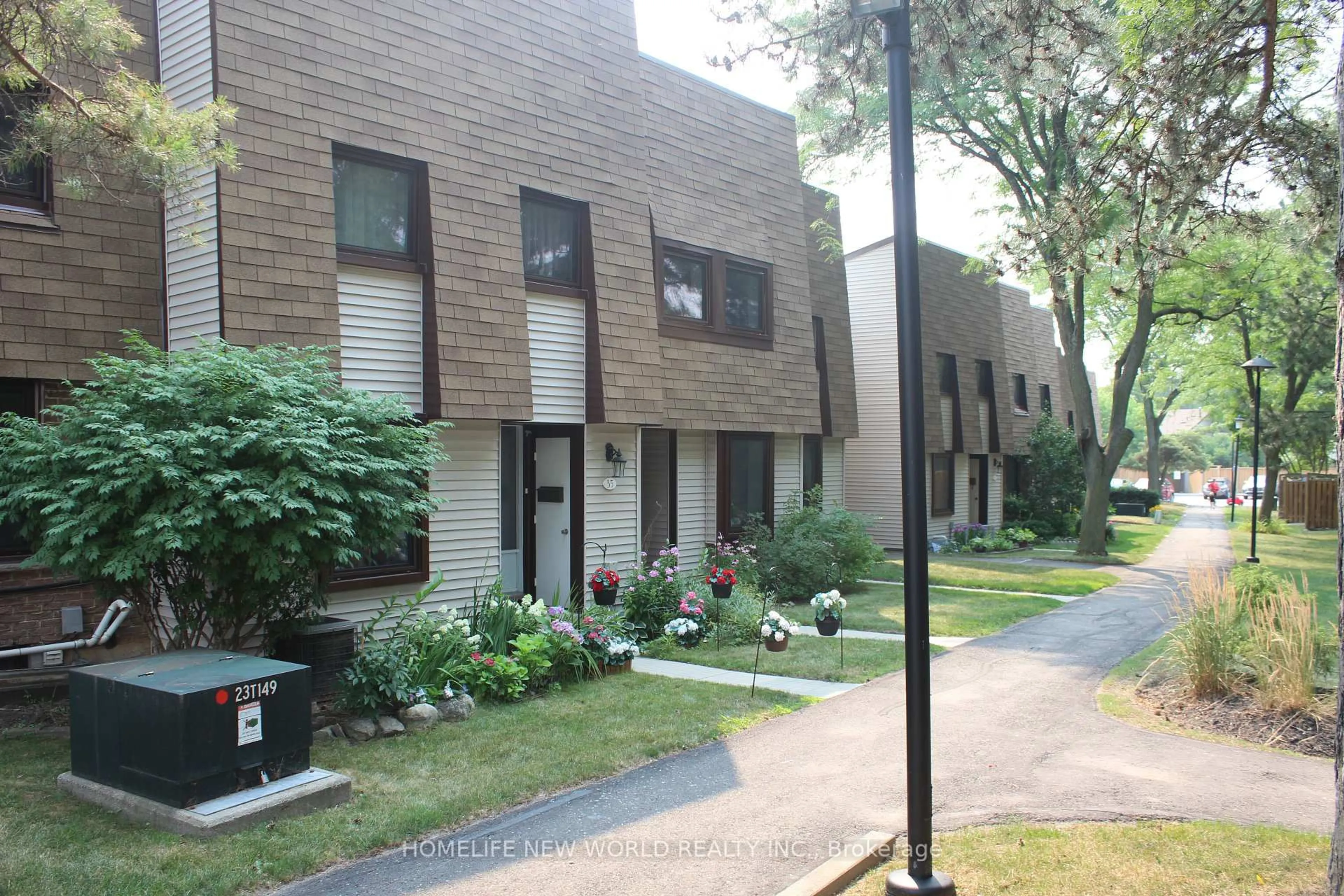 Unknown for 189 Springhead Gdns #36, Richmond Hill Ontario L4C 5C7