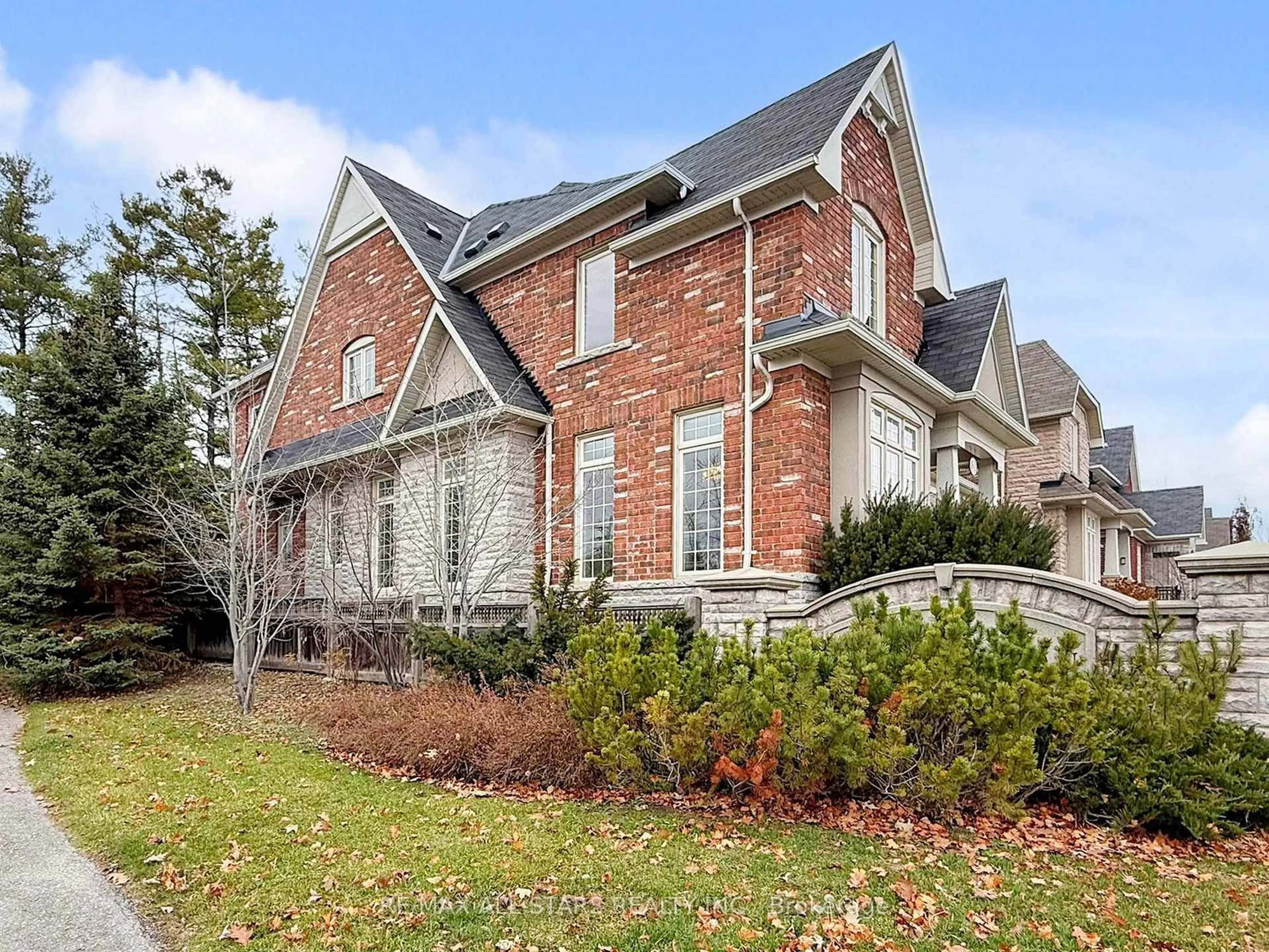 Home with brick exterior material, street for 2 Yorkton Blvd, Markham Ontario L6C 0J9