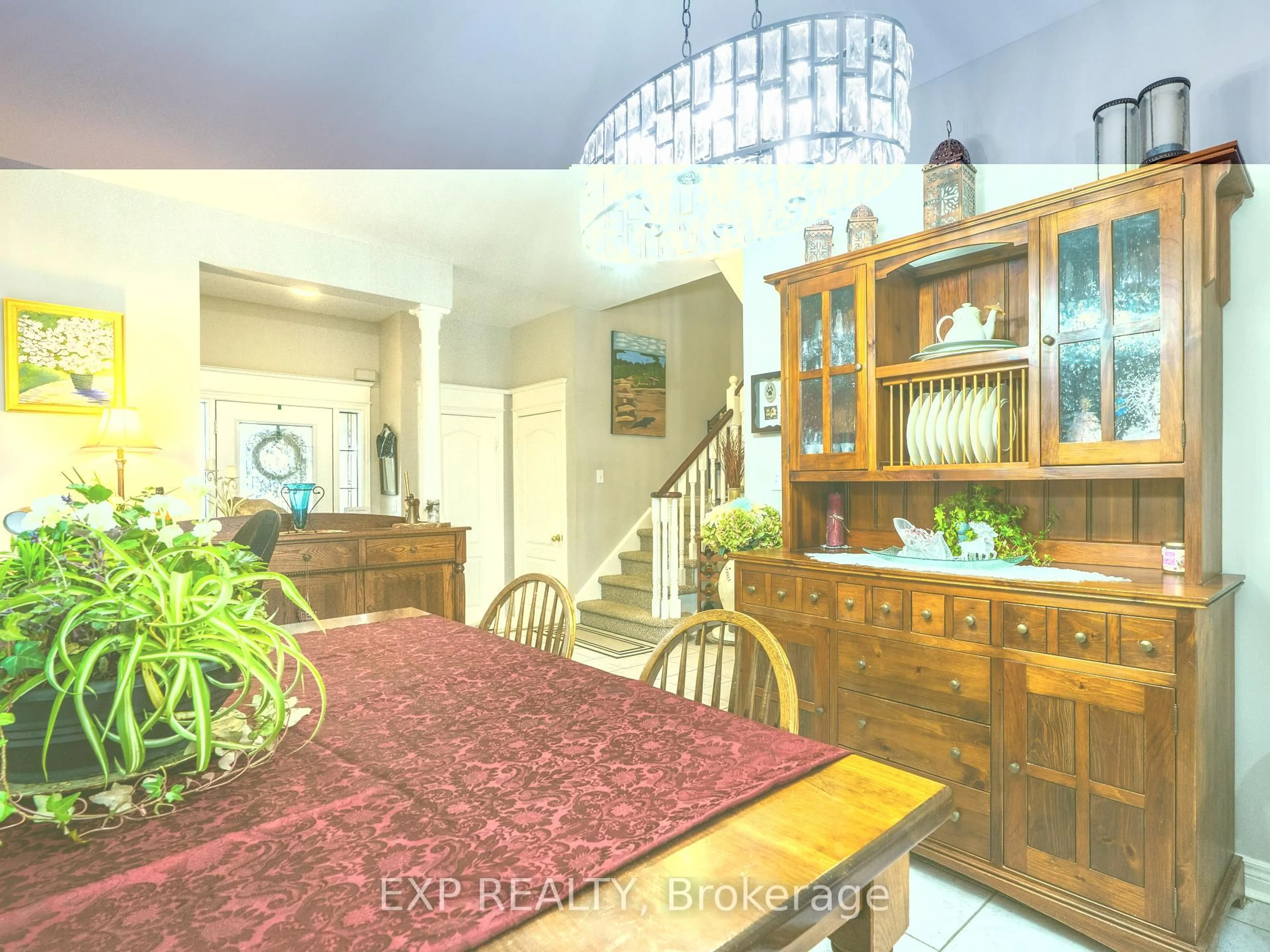 Dining room, unknown for 142 Denise Circ, Newmarket Ontario L3X 2K1