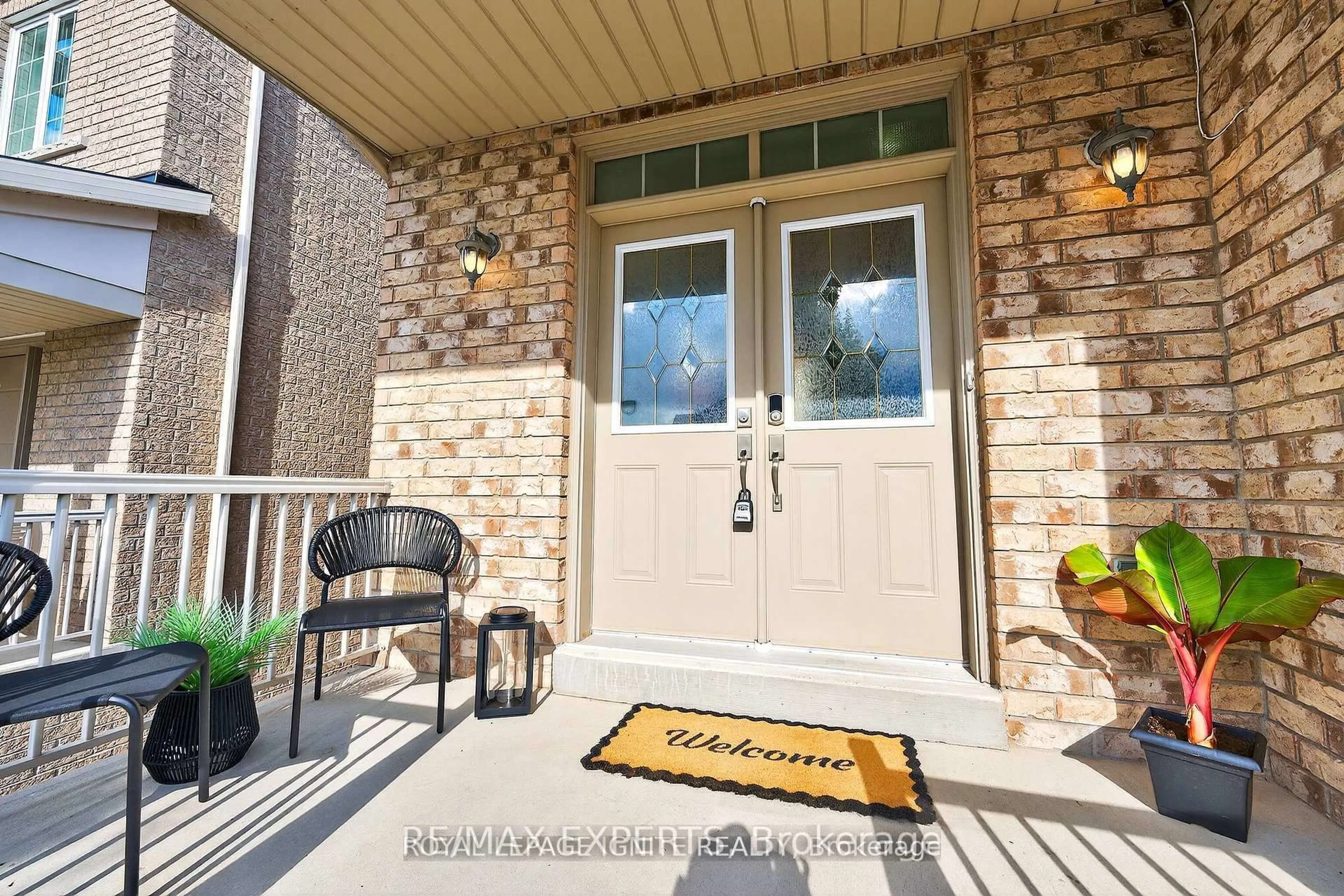 Indoor entryway for 95 Chelsea Cres, Bradford West Gwillimbury Ontario L3Z 0J7