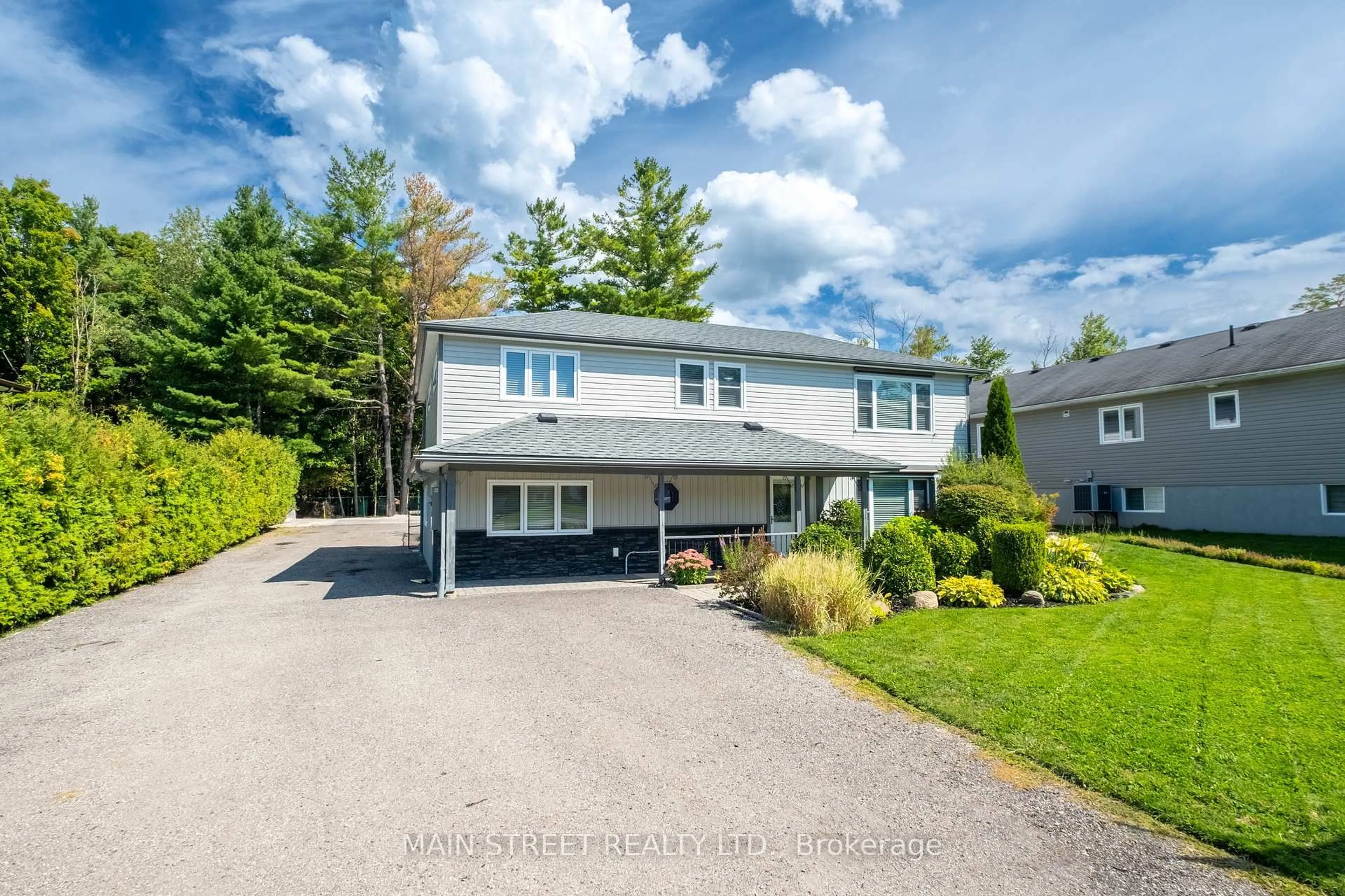 A pic from outside/outdoor area/front of a property/back of a property/a pic from drone, unknown for 23 Sunnidale Blvd, Georgina Ontario L0E 1L0
