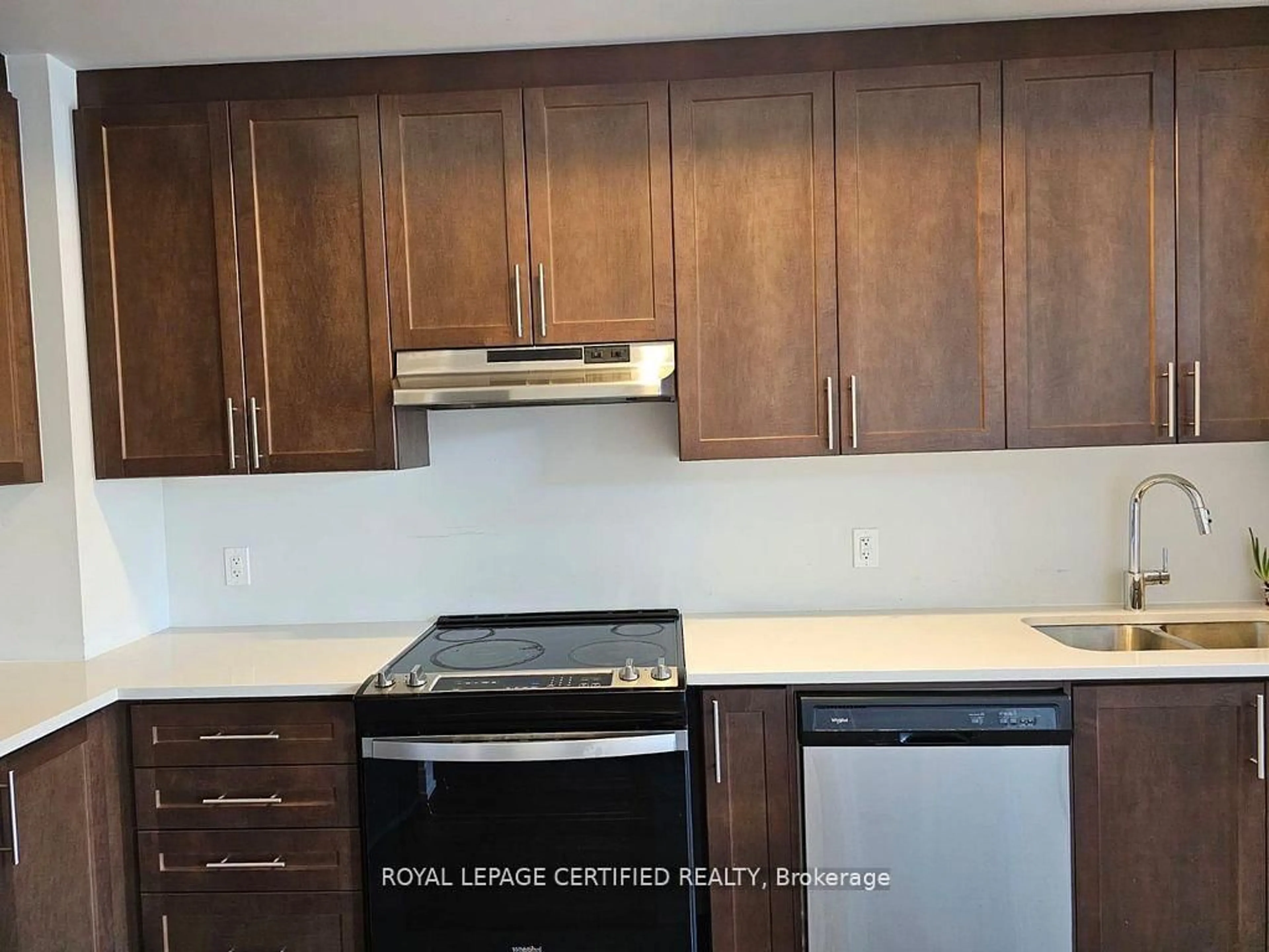 Standard kitchen, wood/laminate floor for 9560 Islington Ave #L115, Vaughan Ontario L4H 5E8