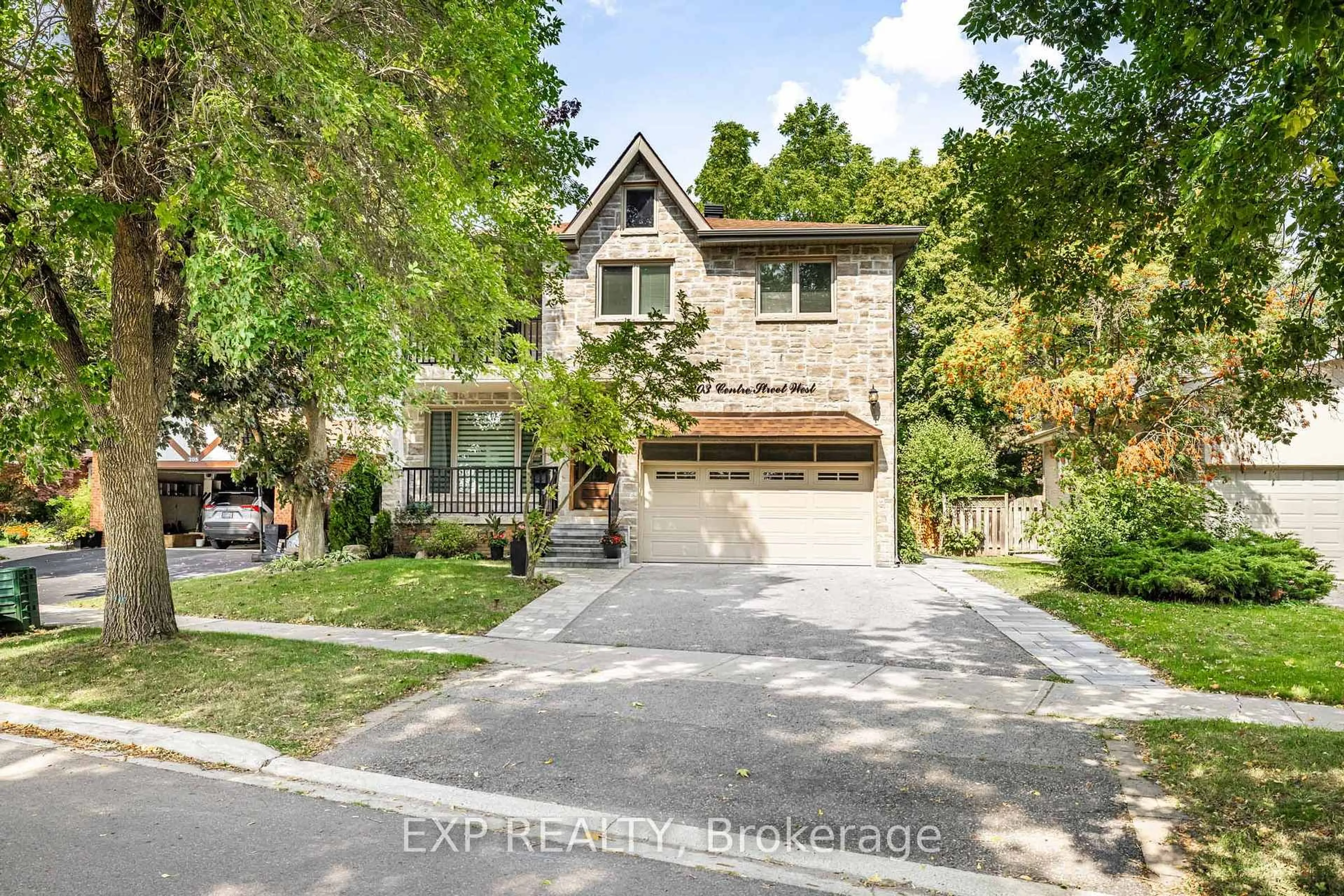 Home with brick exterior material, street for 203 Centre St, Richmond Hill Ontario L4C 3P9