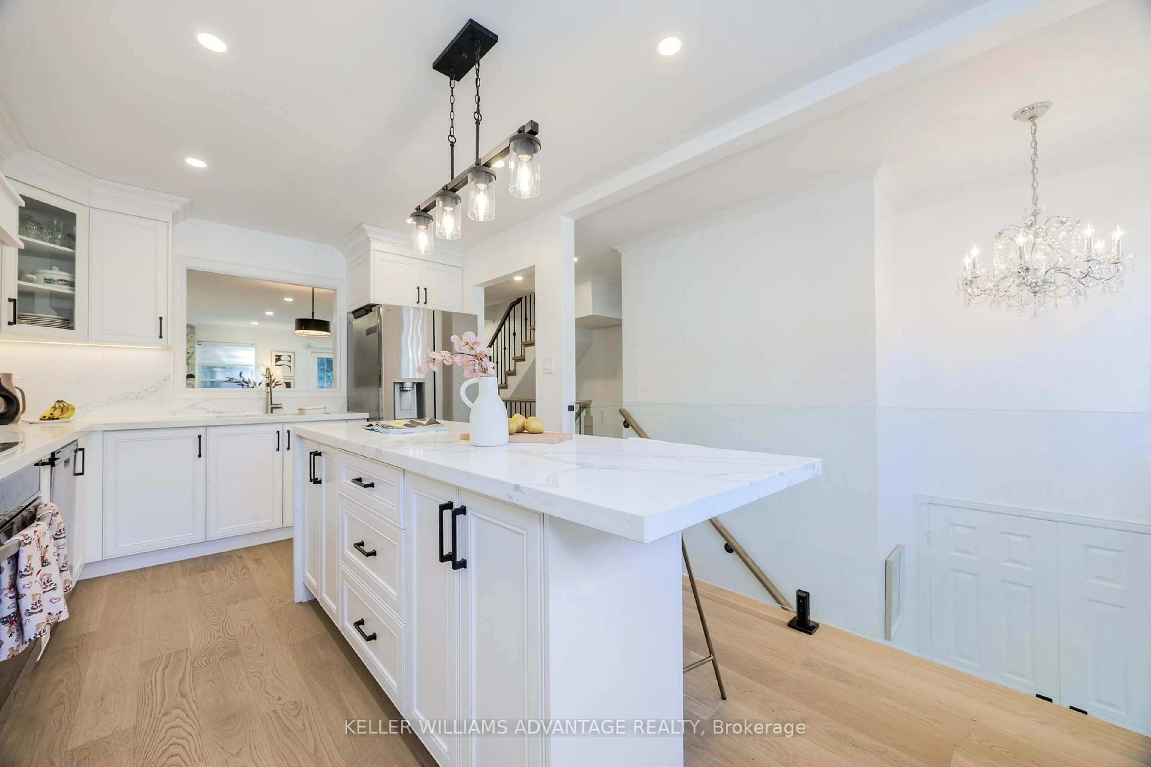 Open concept kitchen, unknown for 129 Confederation Way, Markham Ontario L3T 5R4