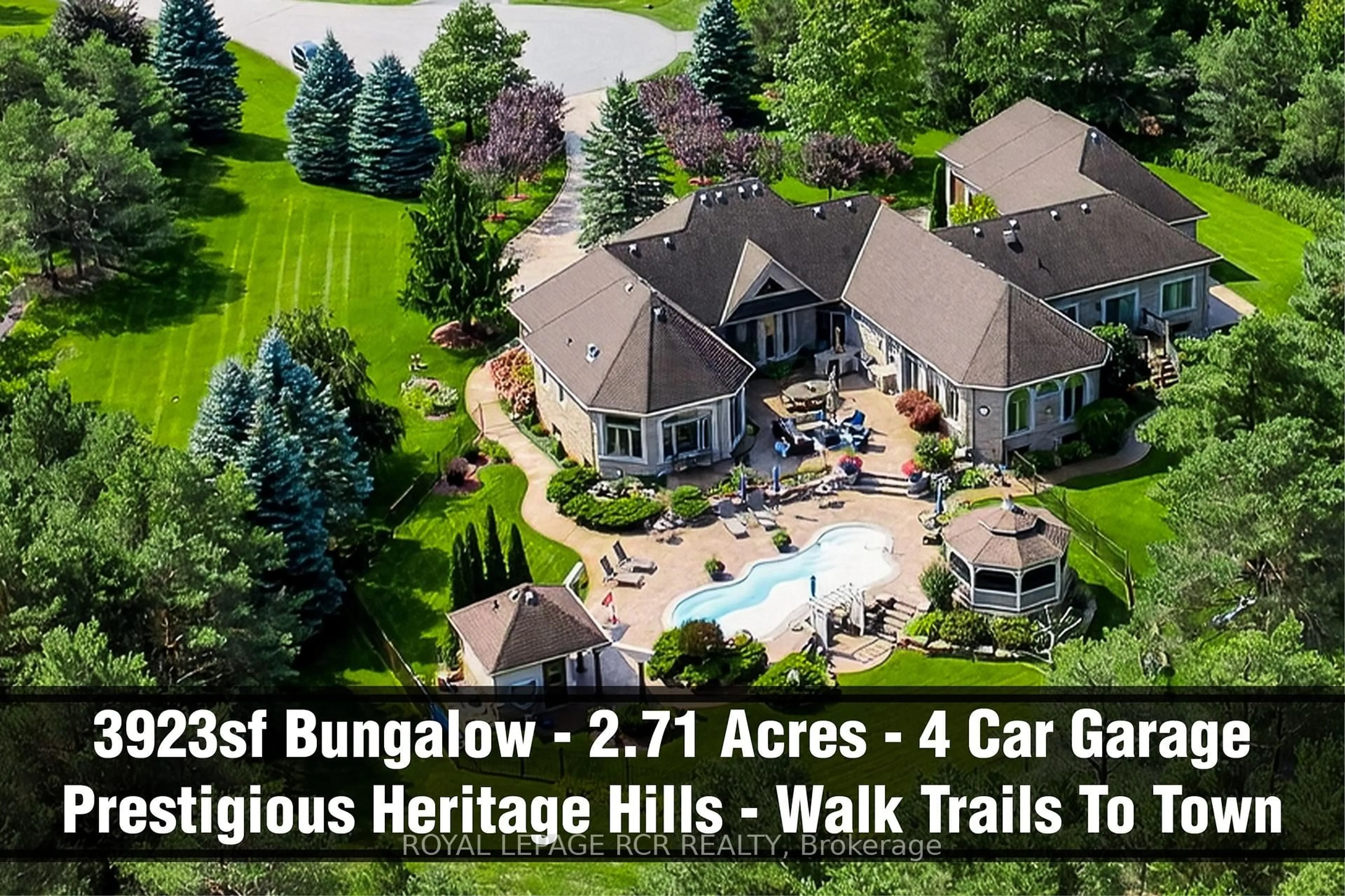 A pic from outside/outdoor area/front of a property/back of a property/a pic from drone, street for 7 Sugarbush Lane, Uxbridge Ontario L9P 2A1