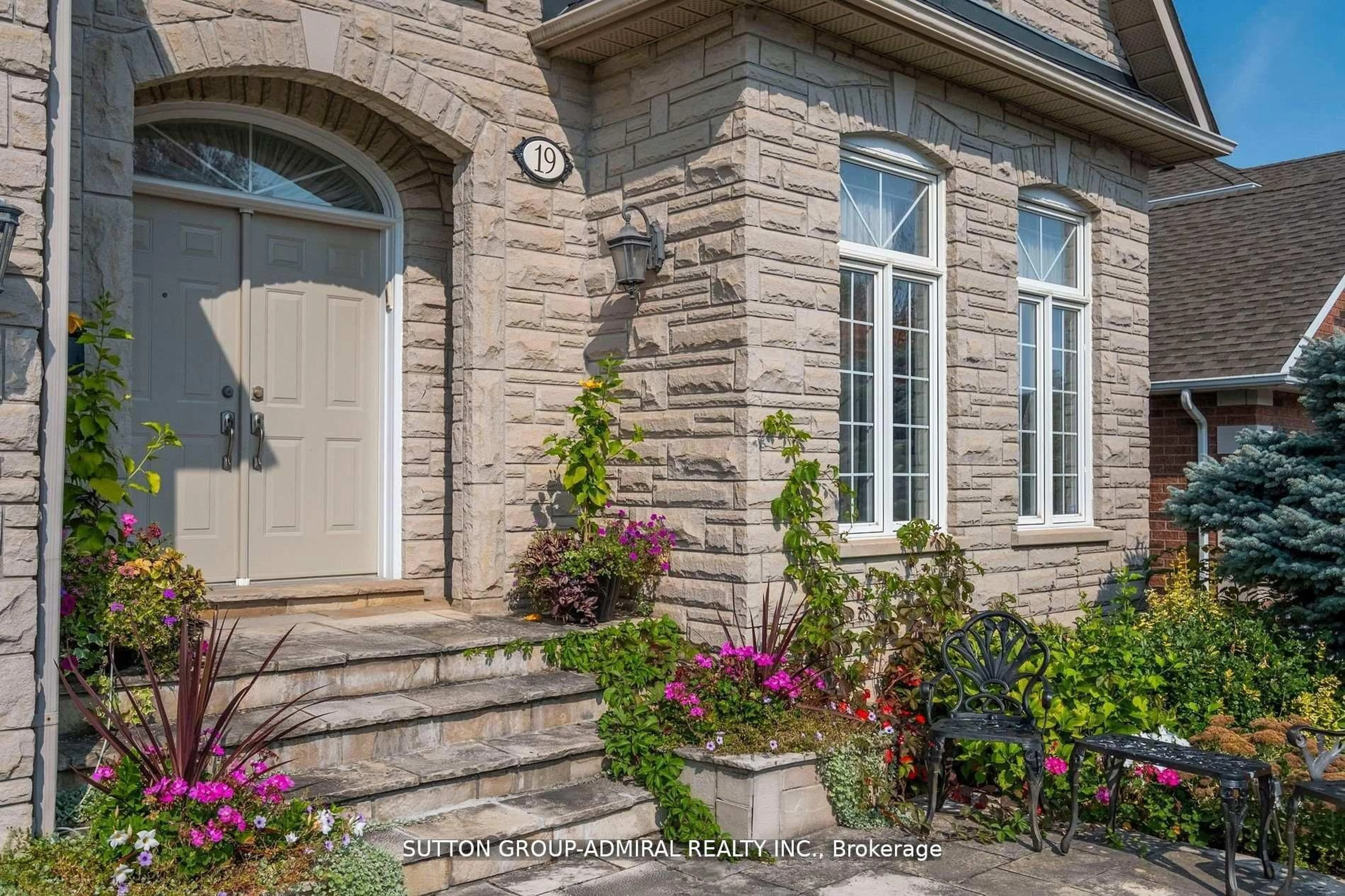 Home with brick exterior material, street for 19 Langtry Pl, Vaughan Ontario L4J 8K8