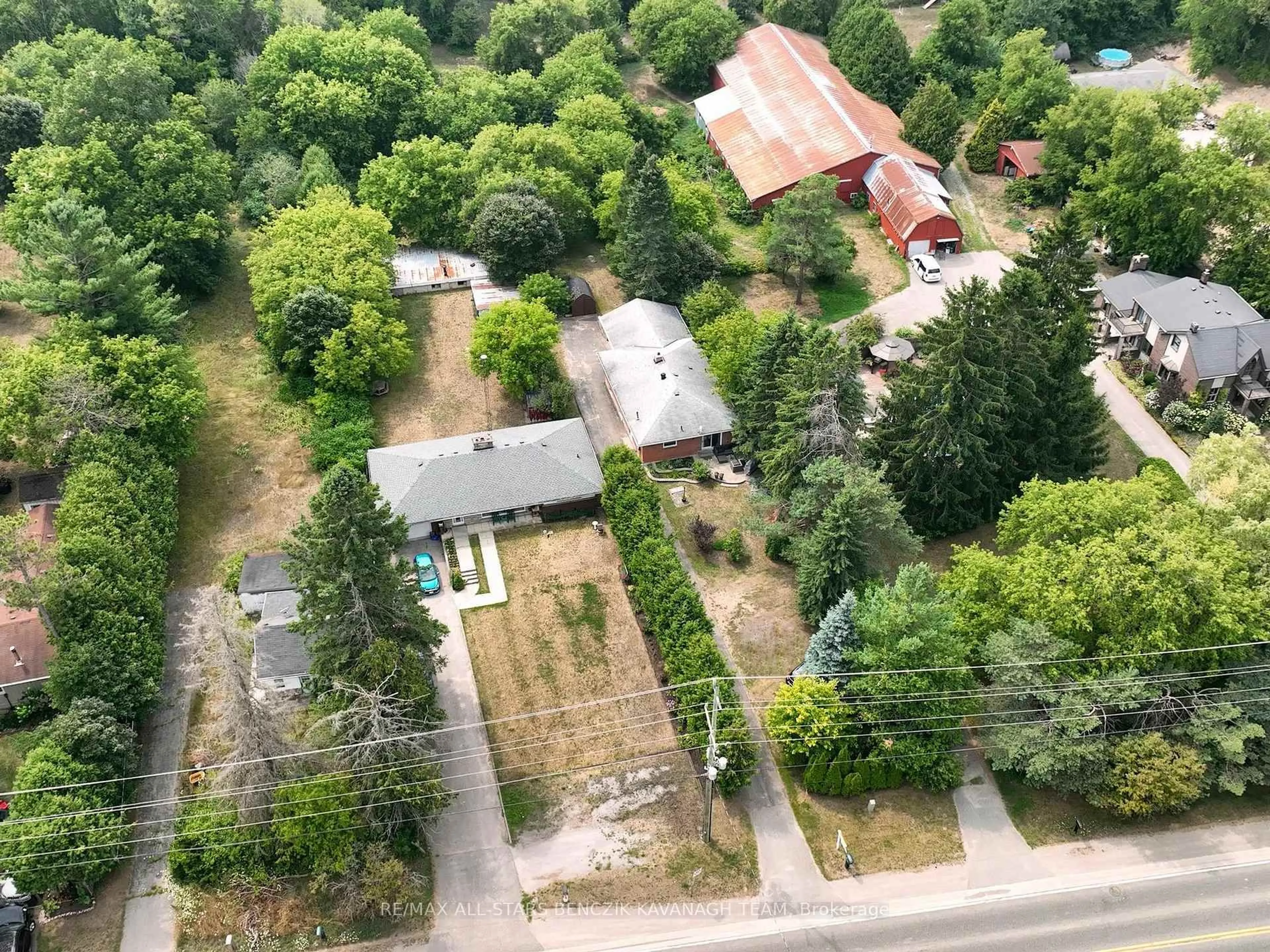 A pic from outside/outdoor area/front of a property/back of a property/a pic from drone, unknown for 16638 Highway 48, Whitchurch-Stouffville Ontario L4A 7X4