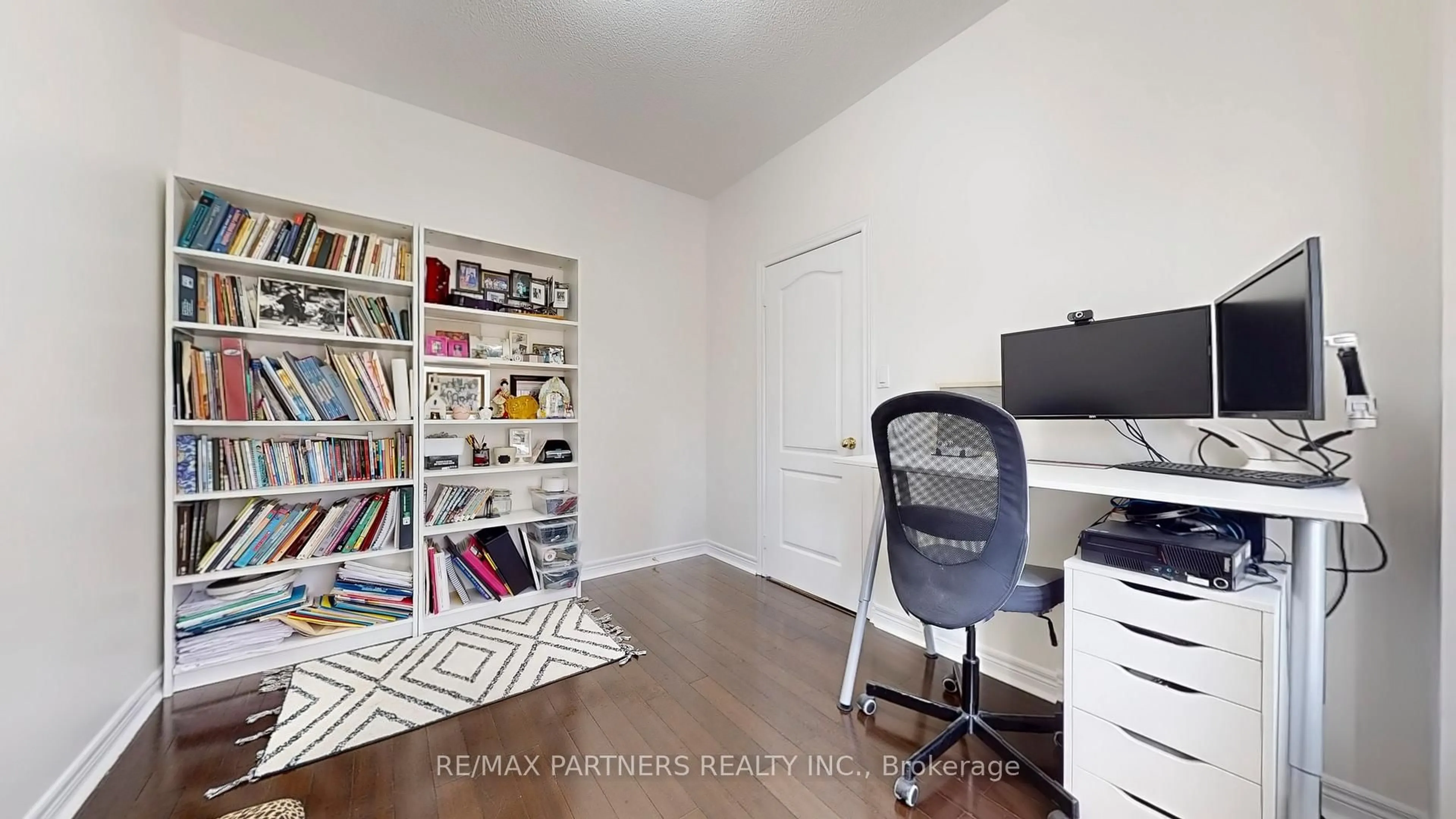 A pic of a room for 240 Swan Park Rd, Markham Ontario L6E 0B1