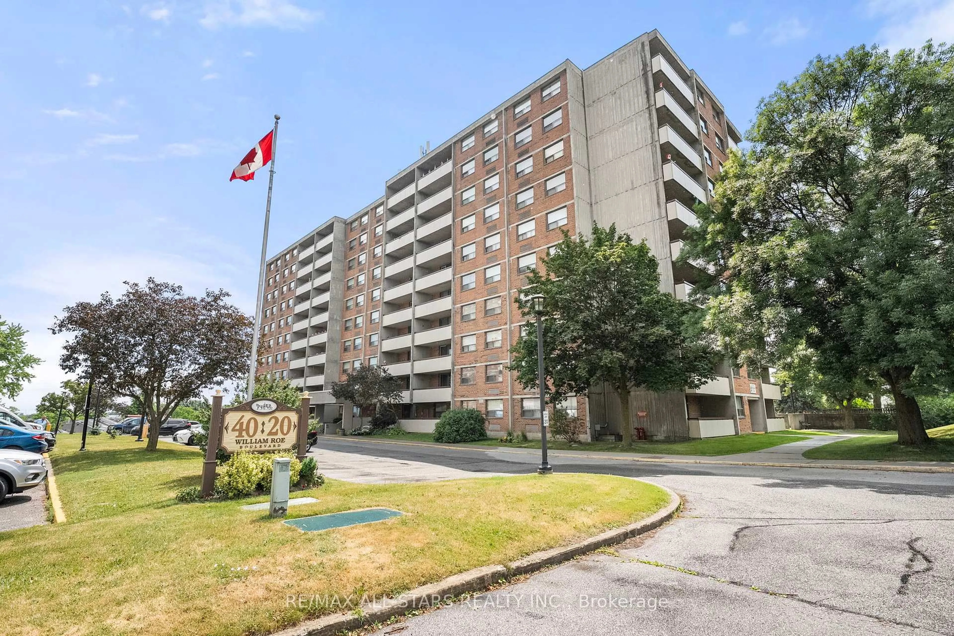 Unknown for 20 William Roe Blvd #410, Newmarket Ontario L3Y 5V6