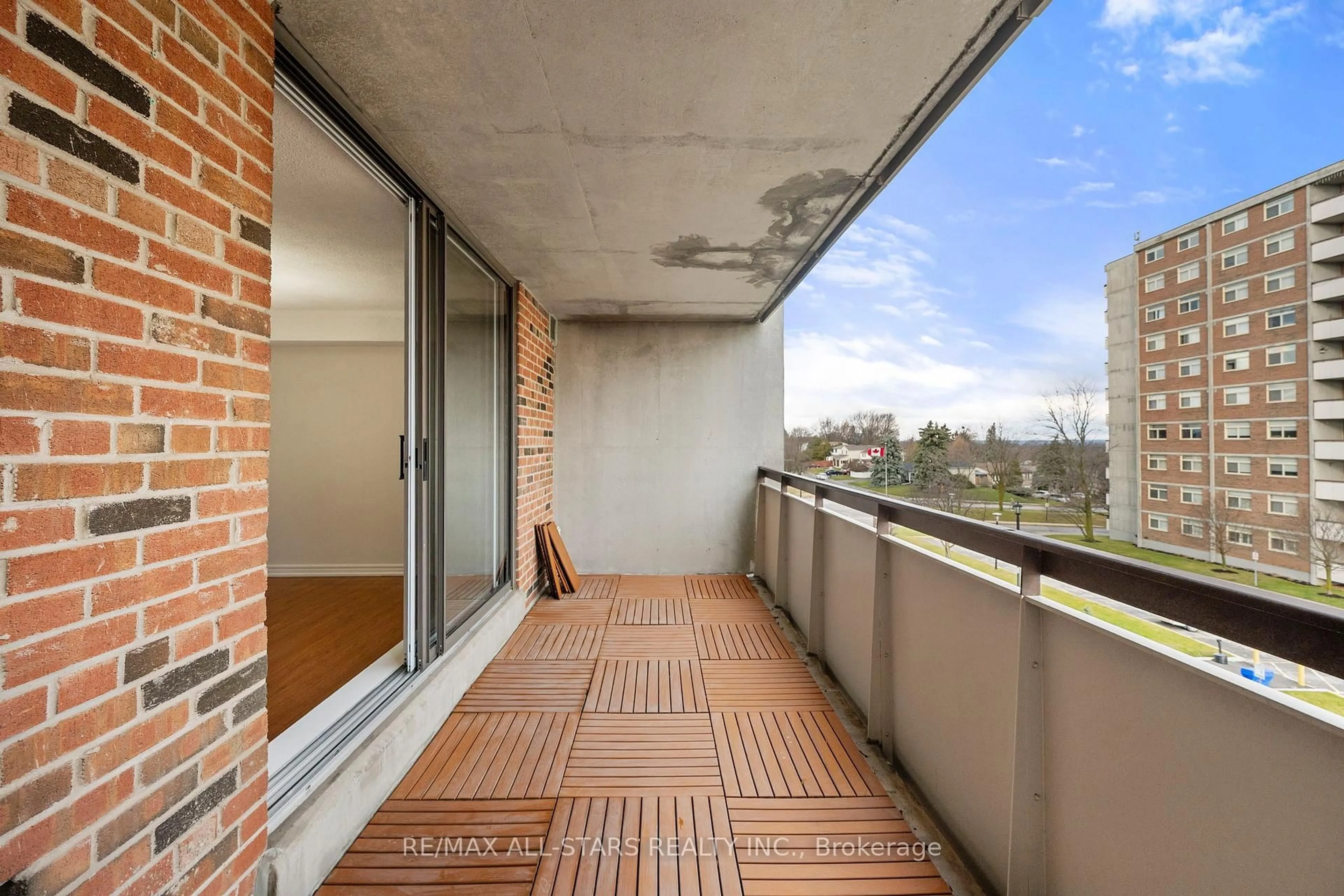 Balcony in the apartment, city buildings view from balcony for 20 William Roe Blvd #410, Newmarket Ontario L3Y 5V6