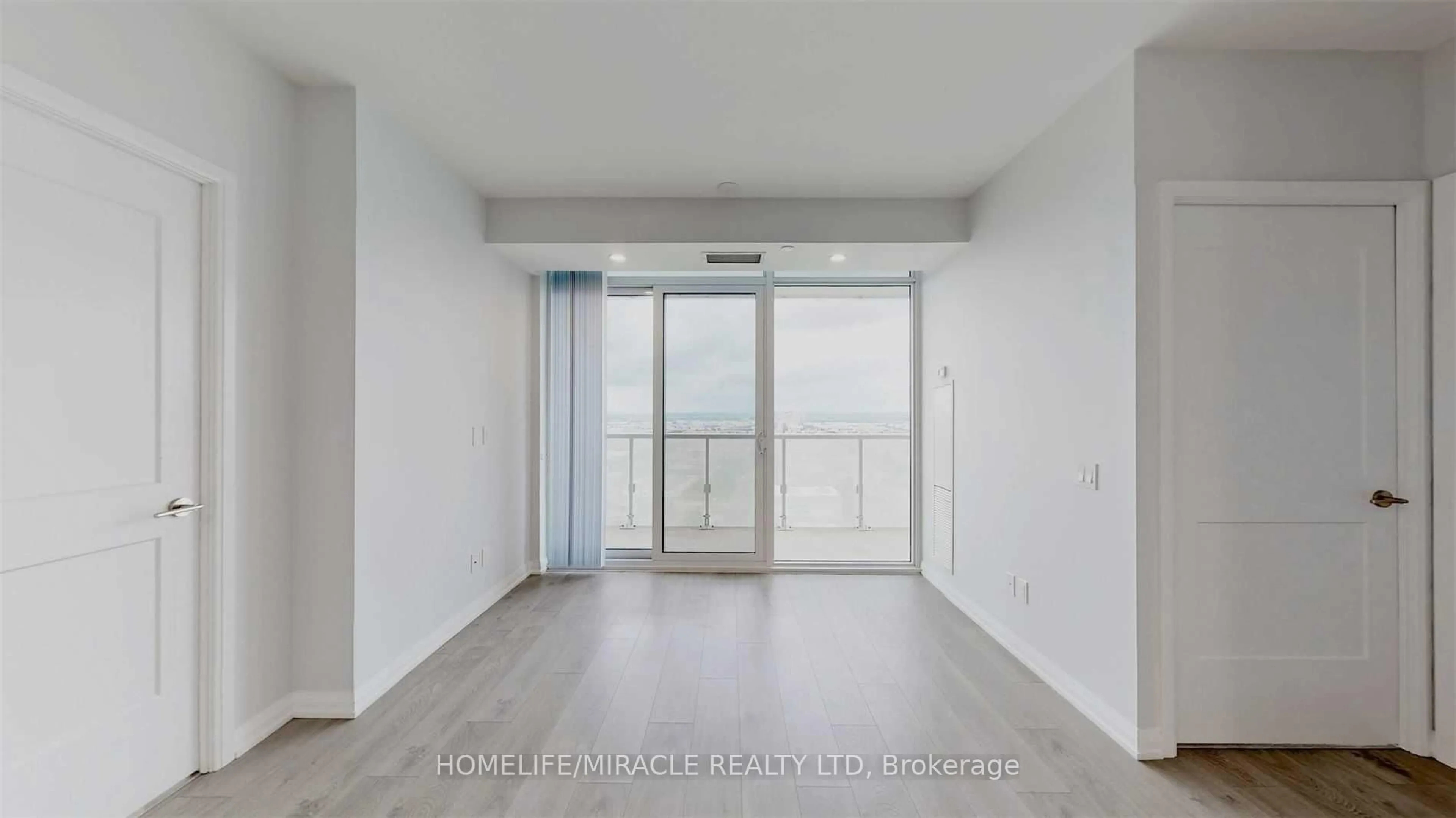 A pic of a room for 7895 Jane St #2914, Vaughan Ontario L4K 2M7