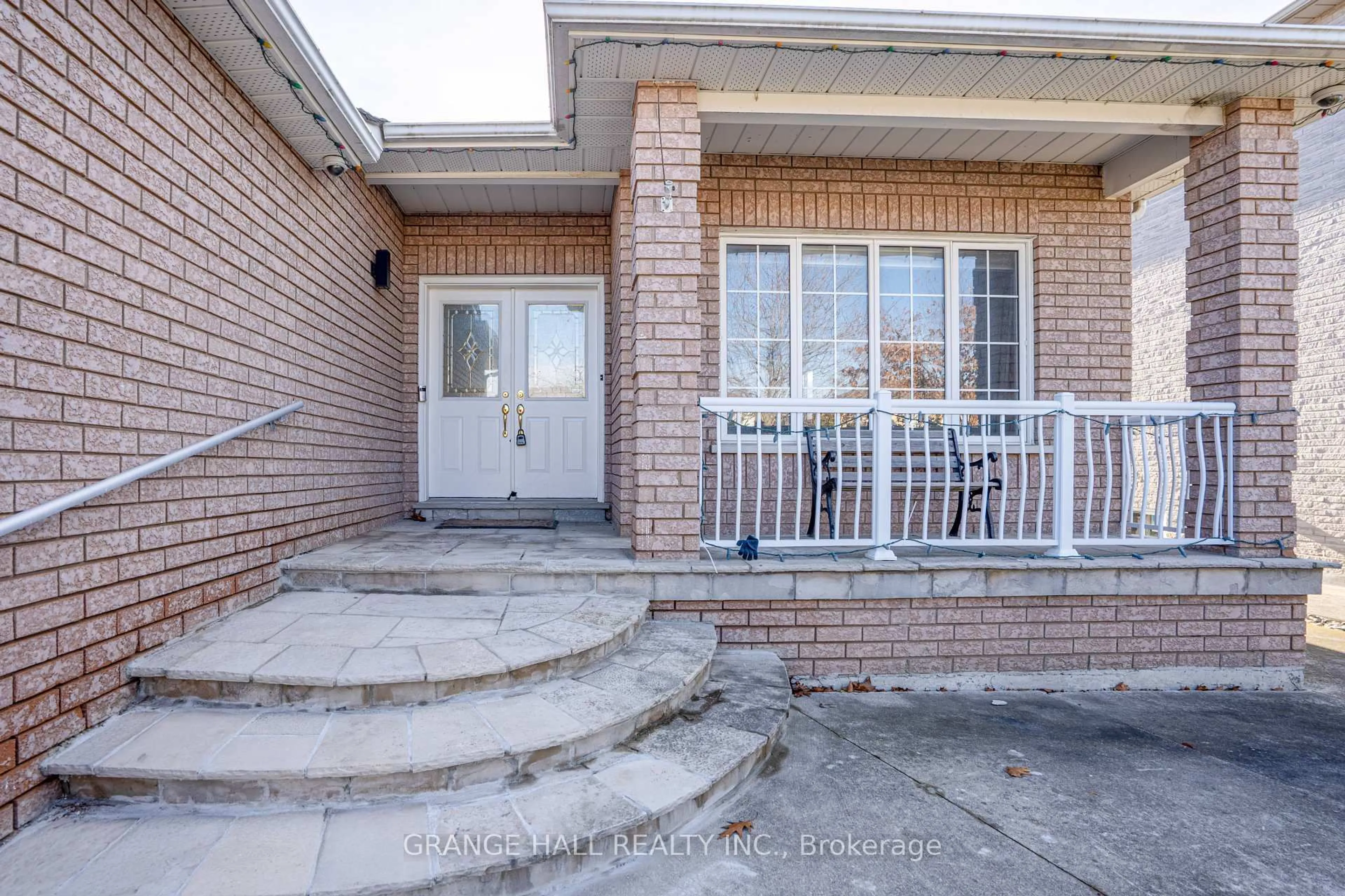Unknown for 17 Lomond Ave, Vaughan Ontario L6A 2N7