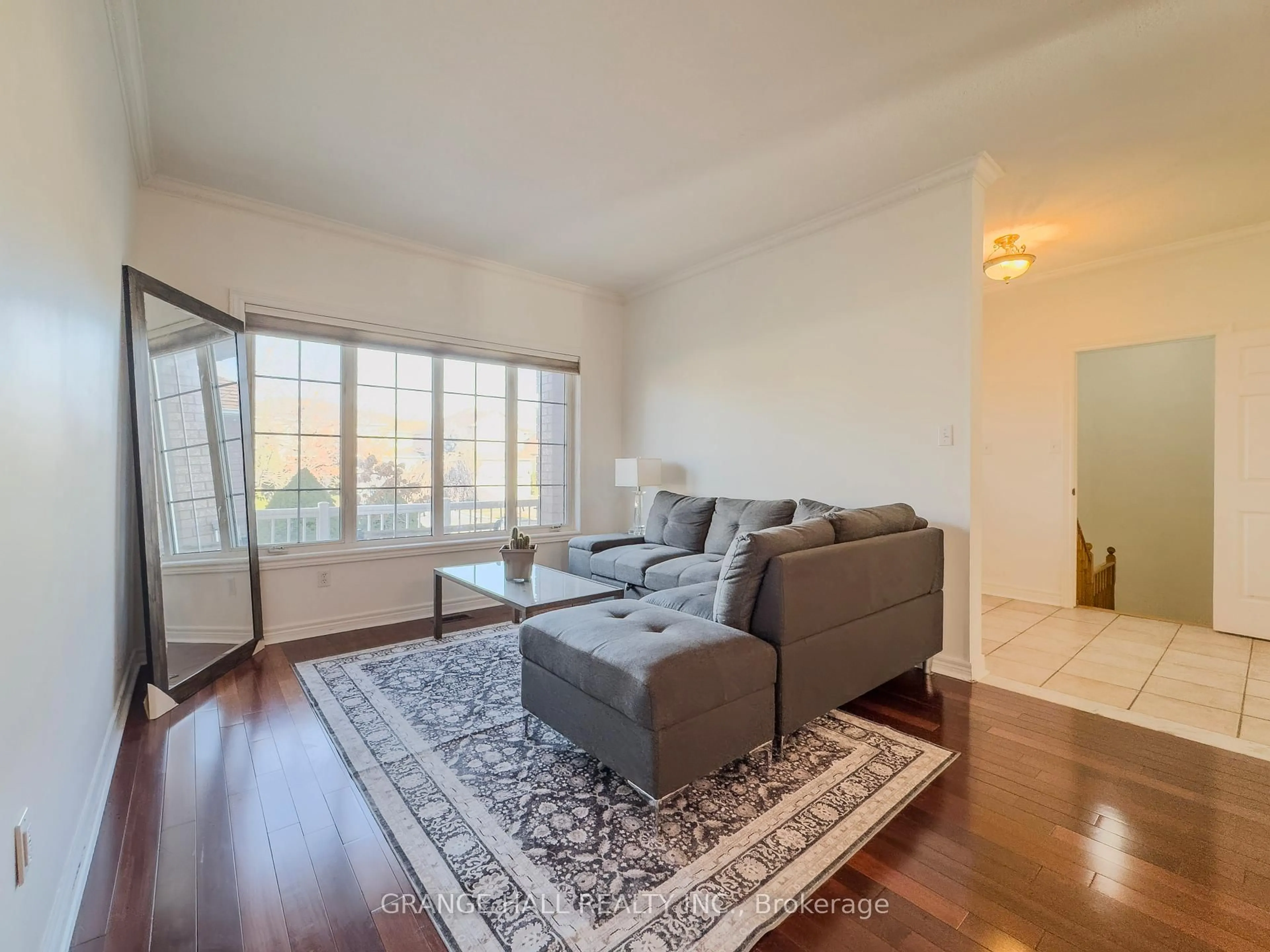 Living room with furniture, unknown for 17 Lomond Ave, Vaughan Ontario L6A 2N7