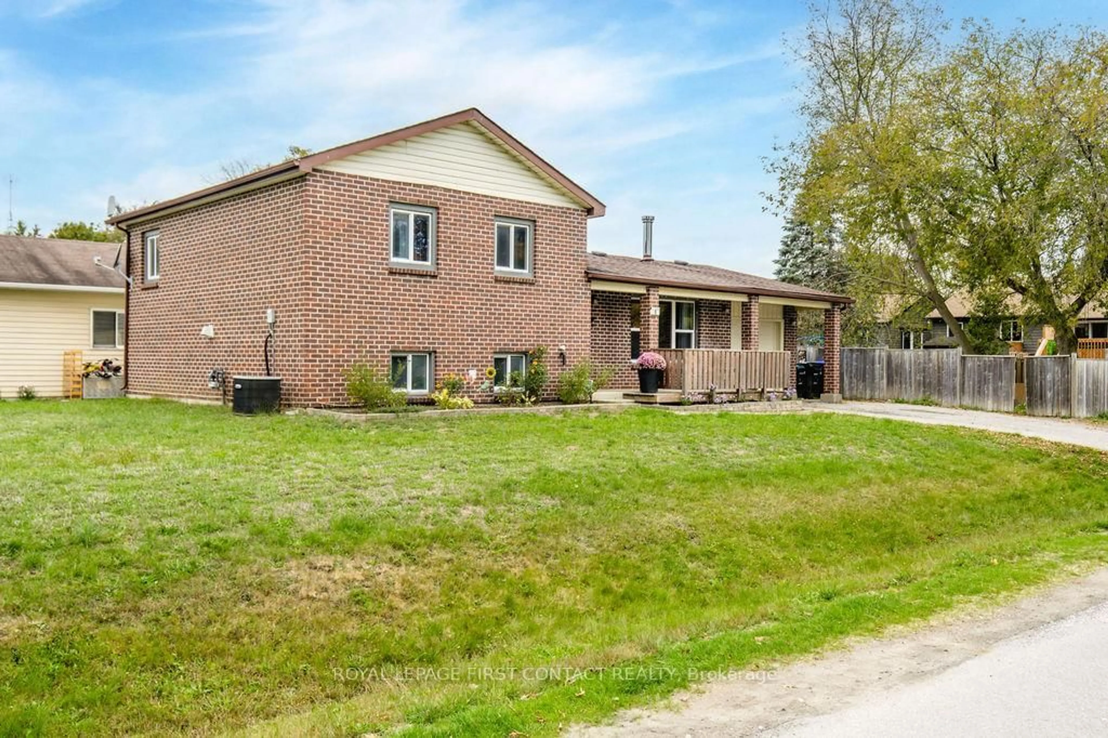 Home with brick exterior material, unknown for 6 Duckworth St, Essa Ontario L0M 1B0