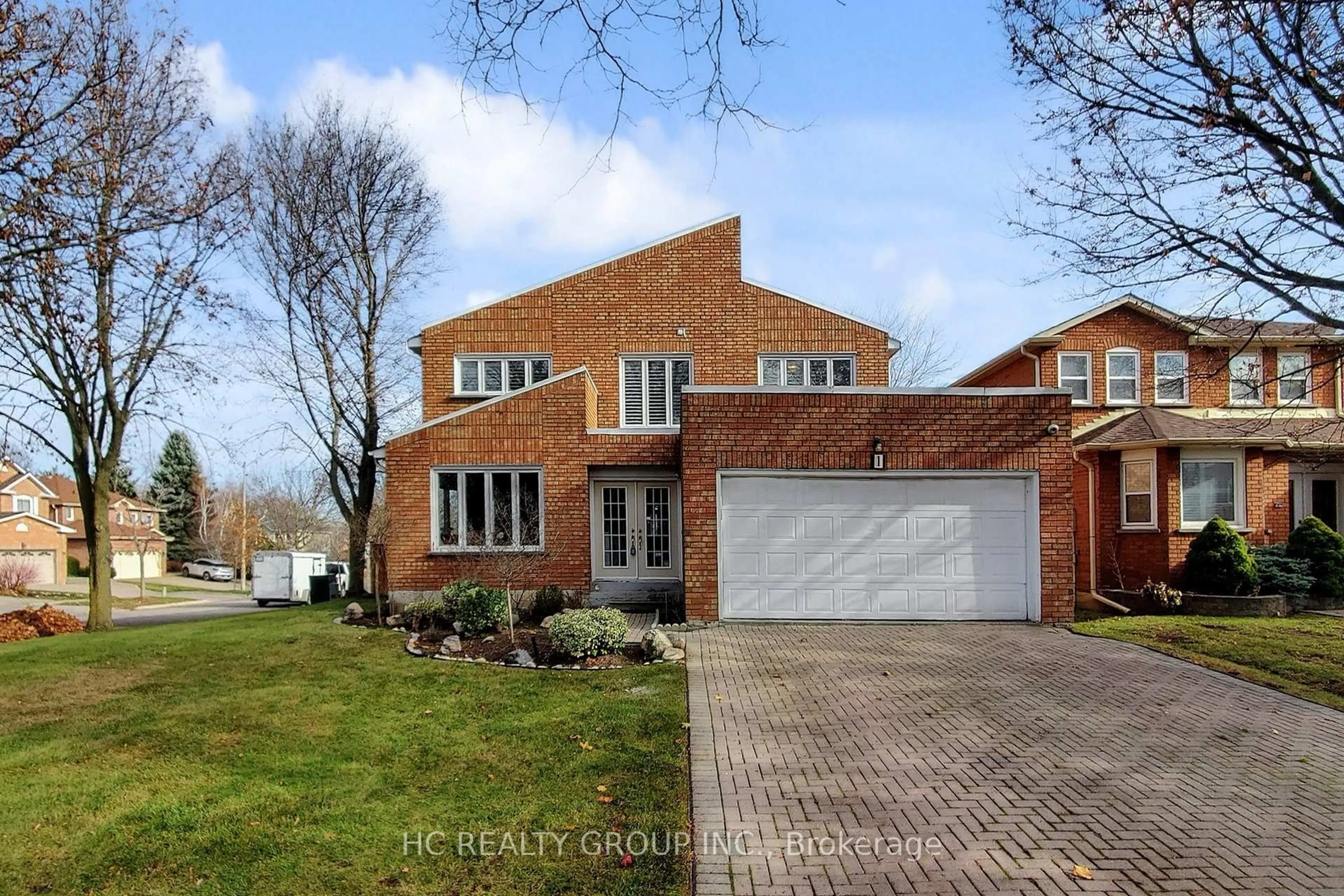 Home with brick exterior material, street for 1 Atwood Crt, Markham Ontario L3T 6T4