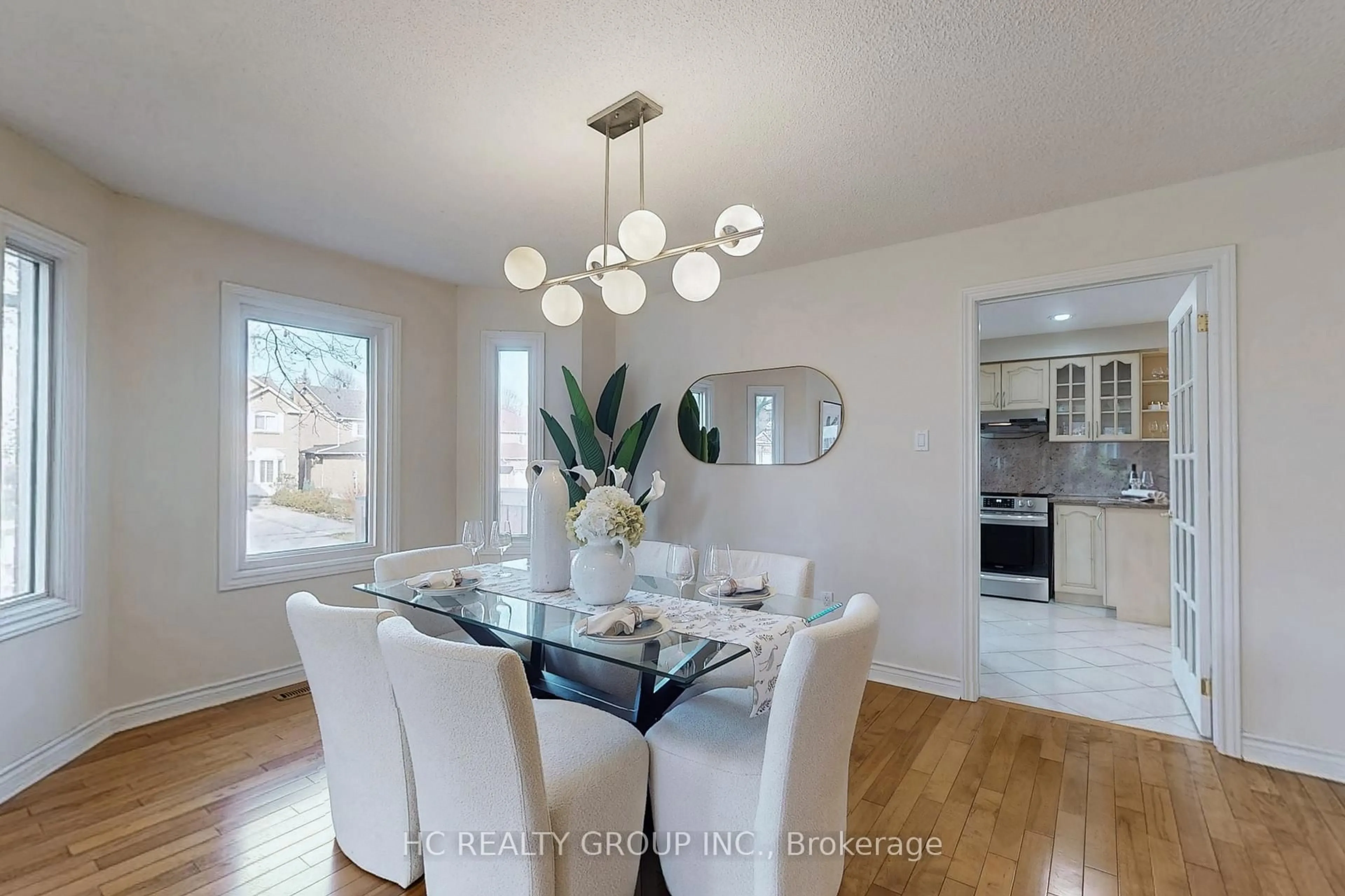 Dining room, unknown for 1 Atwood Crt, Markham Ontario L3T 6T4
