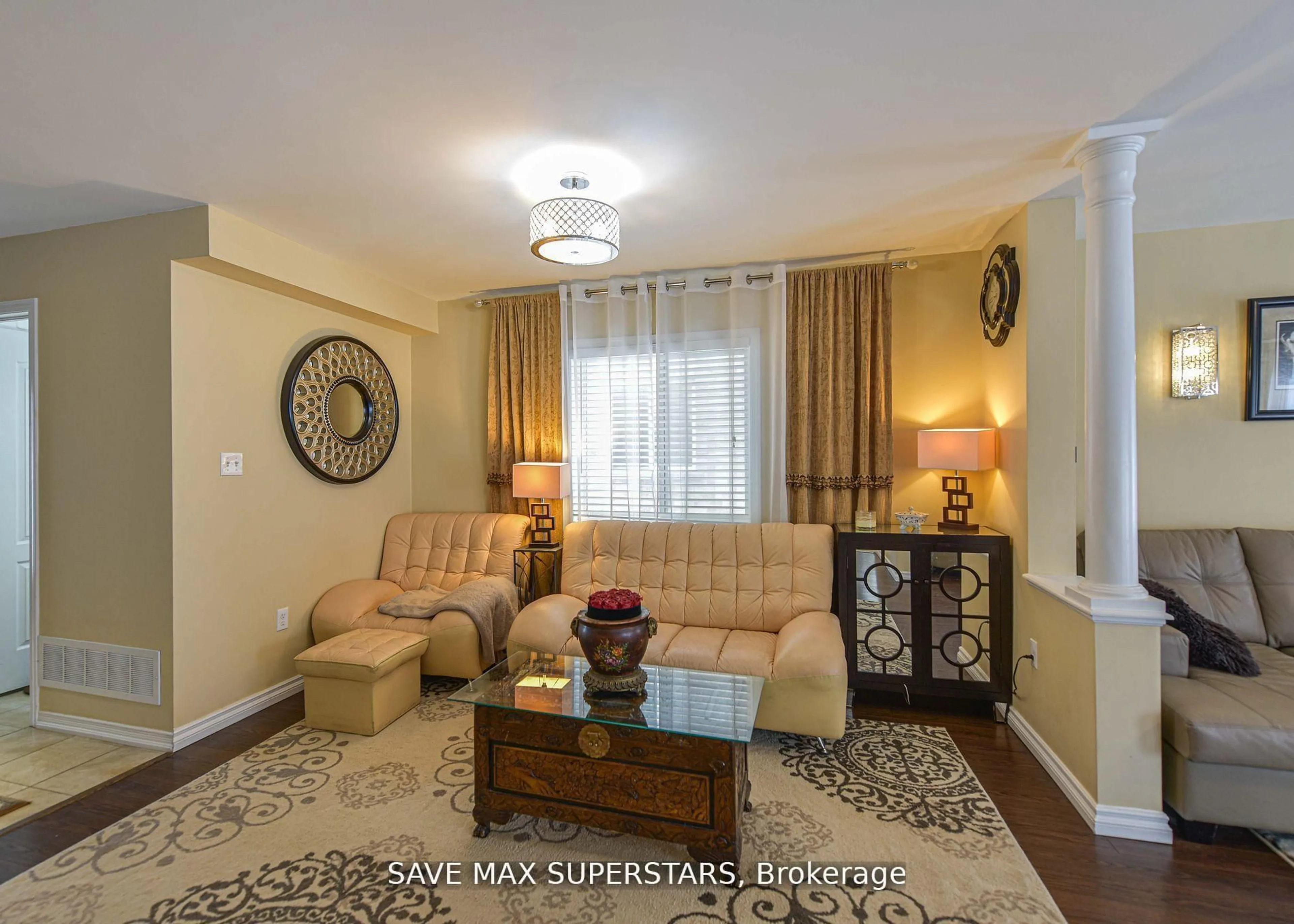 Living room with furniture, unknown for 1246 LESLIE Dr, Innisfil Ontario L9S 0G3