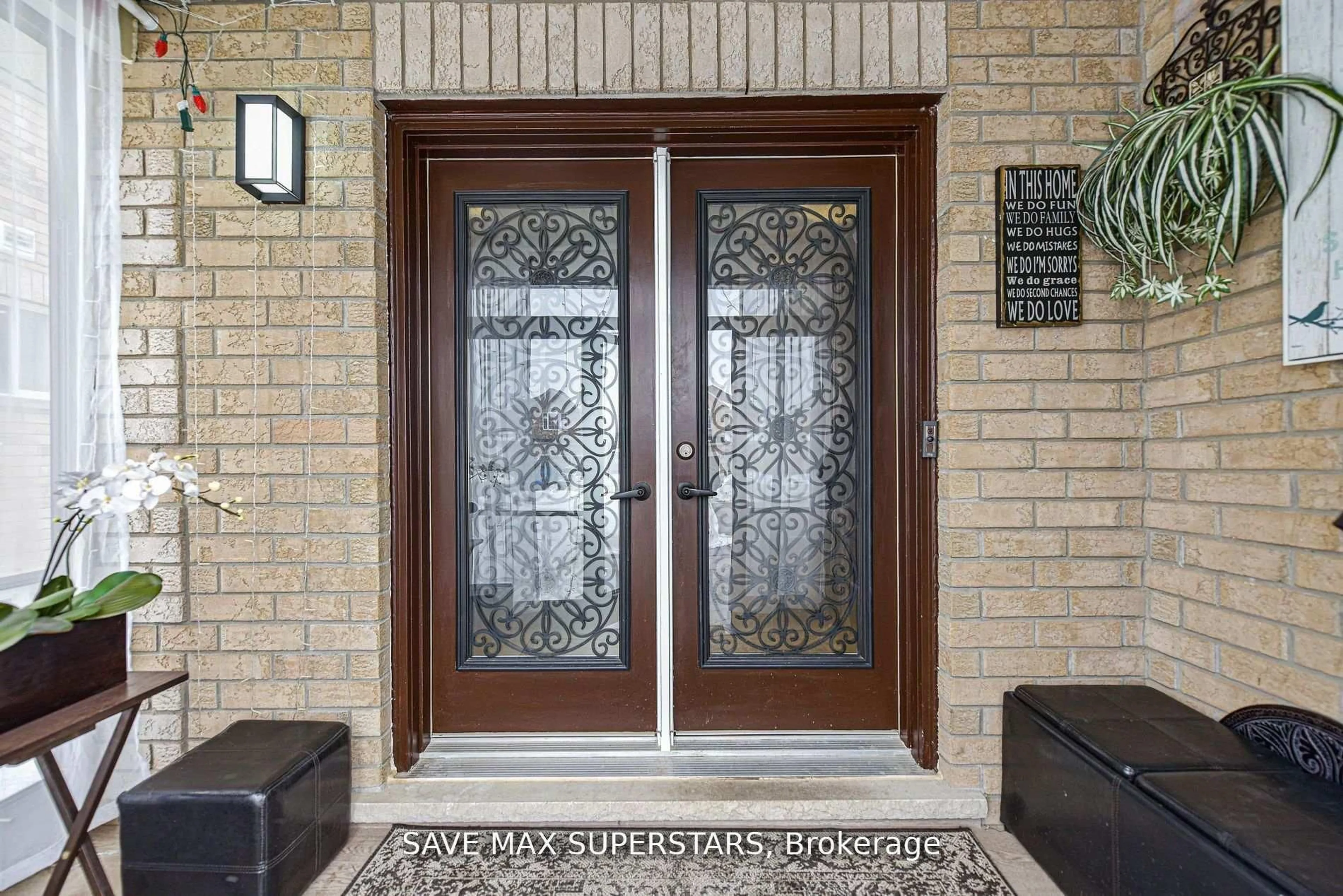 Indoor entryway for 1246 LESLIE Dr, Innisfil Ontario L9S 0G3