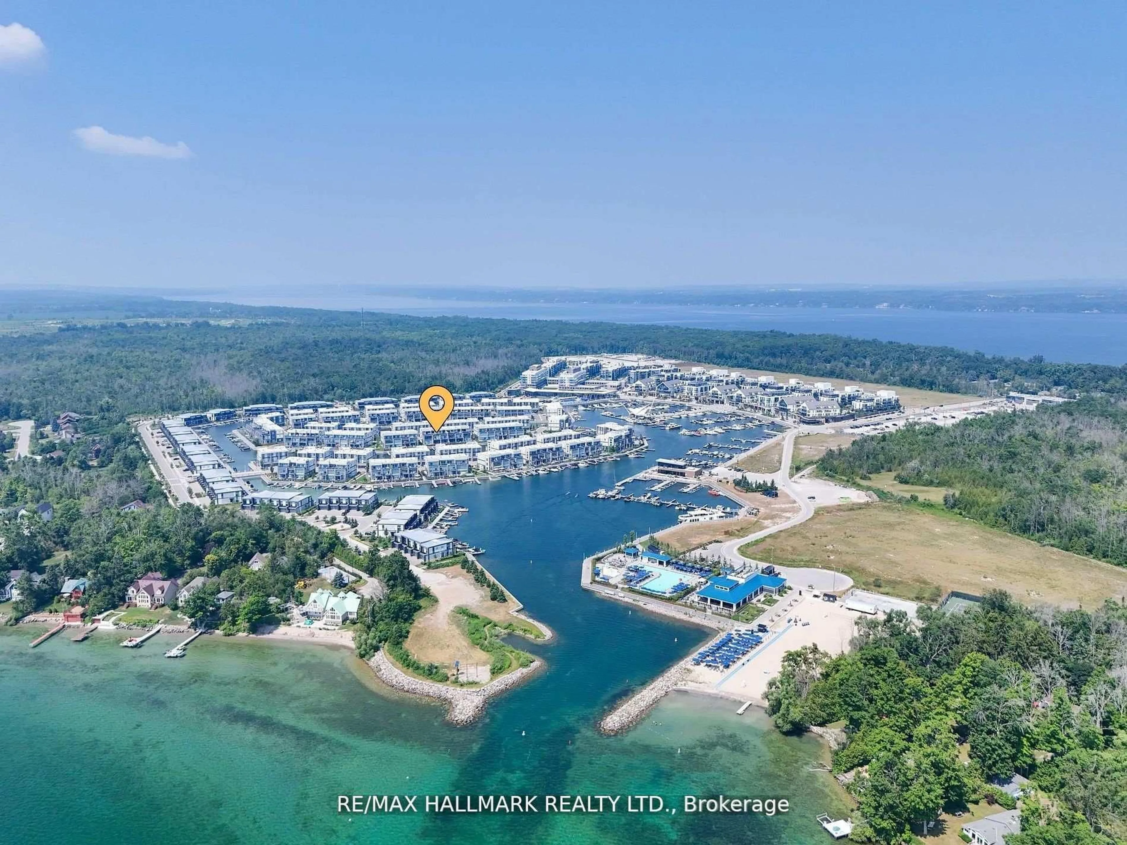 A pic from outside/outdoor area/front of a property/back of a property/a pic from drone, water/lake/river/ocean view for 3658 Ferretti Crt, Innisfil Ontario L9S 0N6