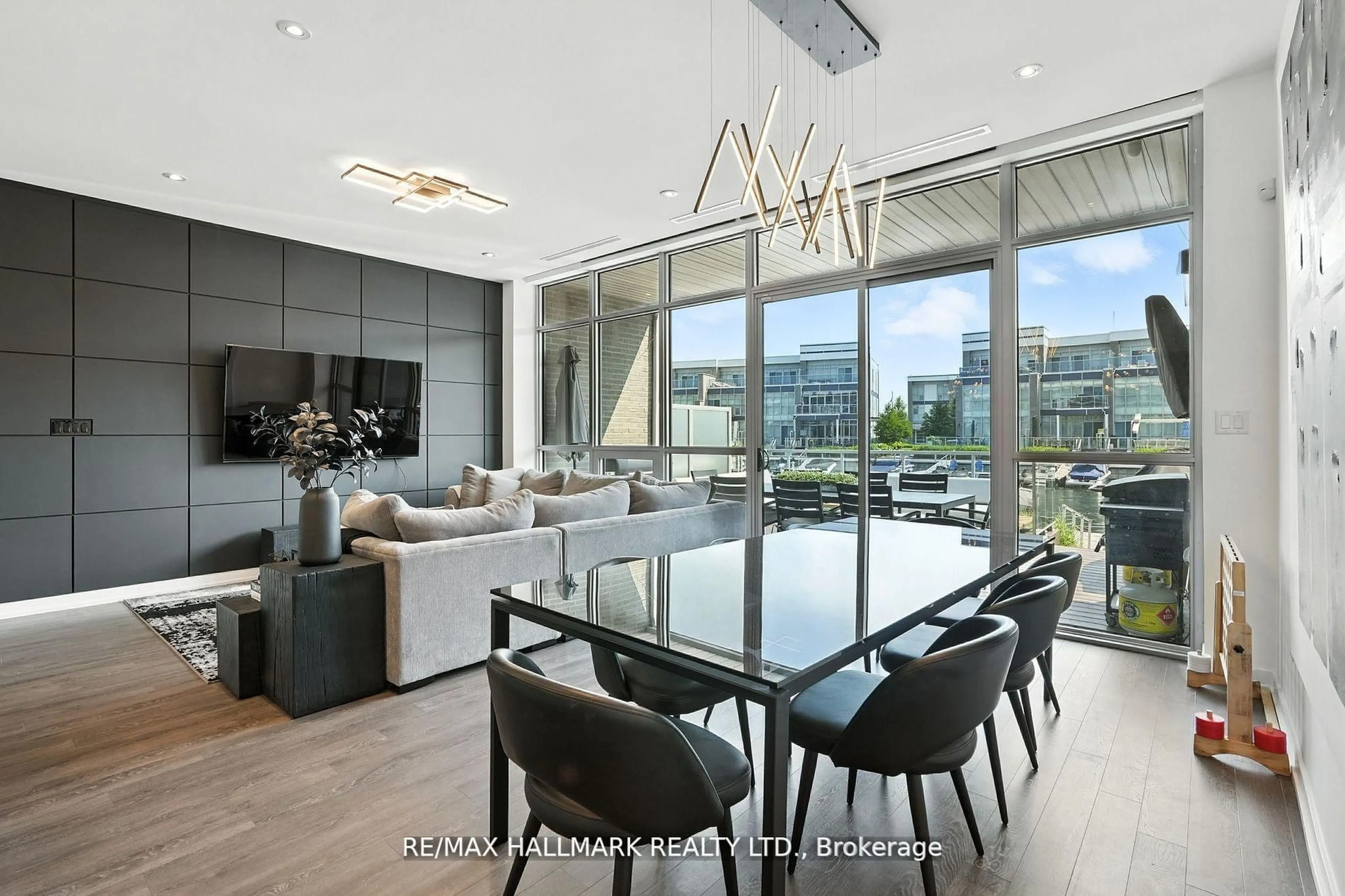 Dining room, unknown for 3658 Ferretti Crt, Innisfil Ontario L9S 0N6