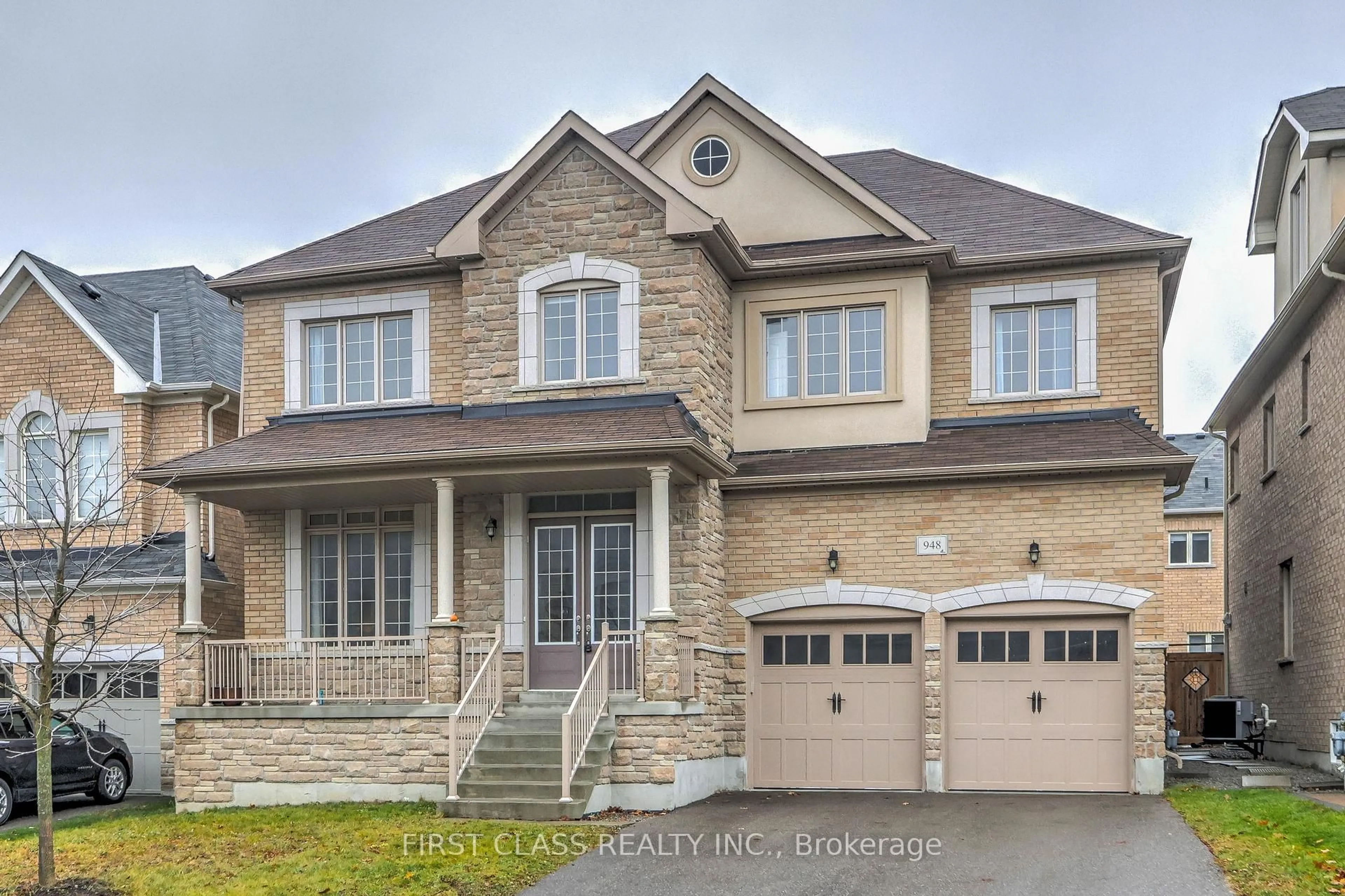 Home with brick exterior material, street for 948 Sherman Brock Circ, Newmarket Ontario L3X 0G8