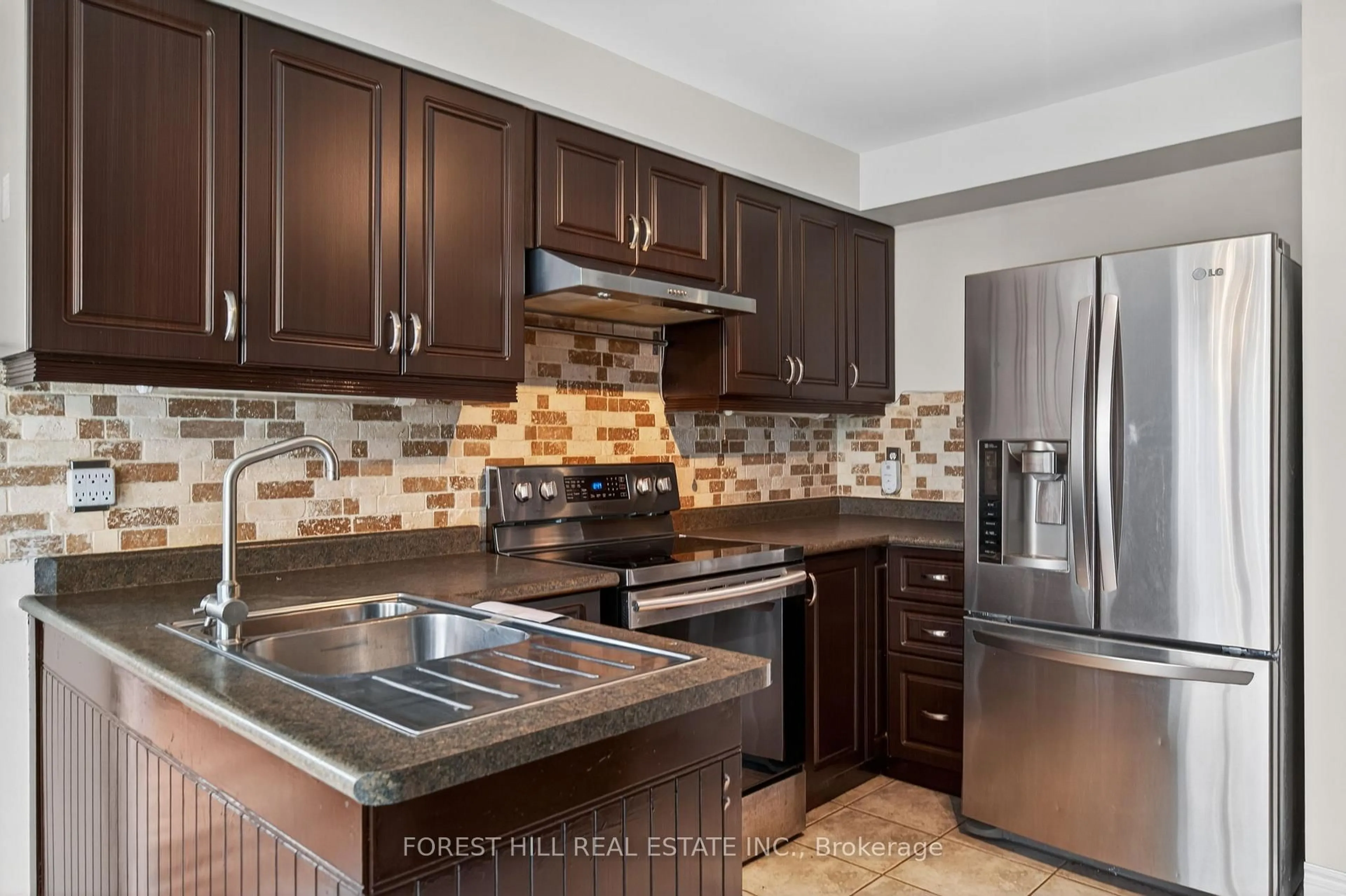 Unknown for 197 Bristol Rd, Newmarket Ontario L3Y 7X9