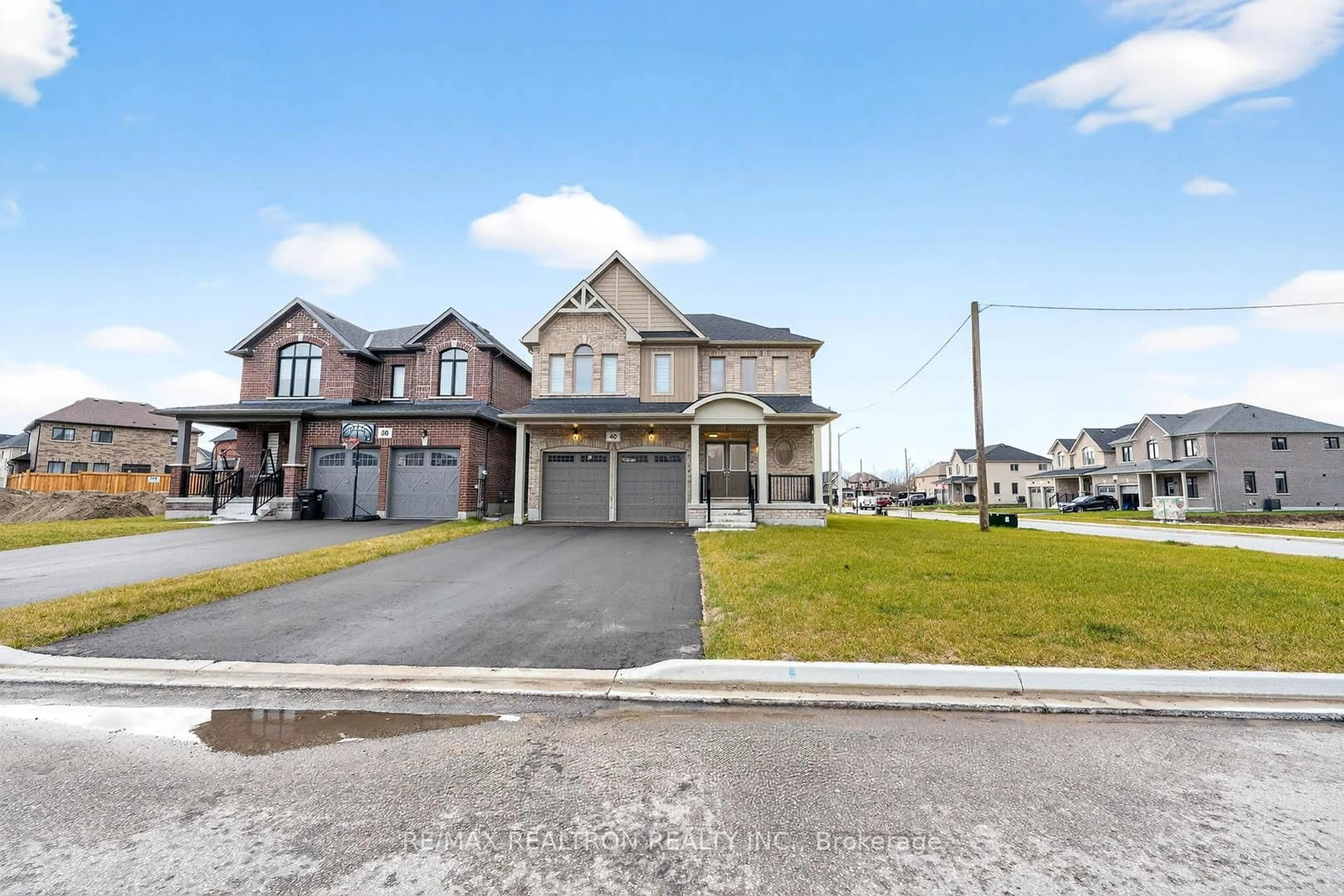 Unknown for 40 Wakefield Blvd, Essa Ontario L3W 0L9